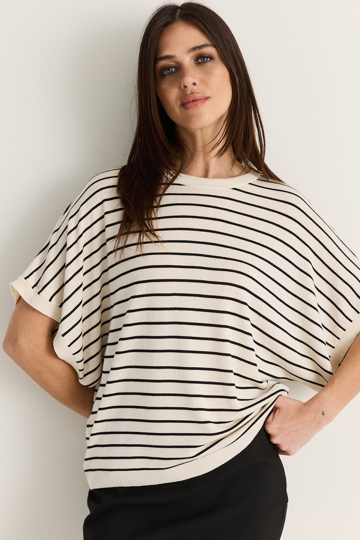 Kadın Bisiklet Yaka Yarasa Kol Çizgili Oversize Merserize Triko Bluz TK261118 60286517 - Krem-Siyah BLUZ modelleri