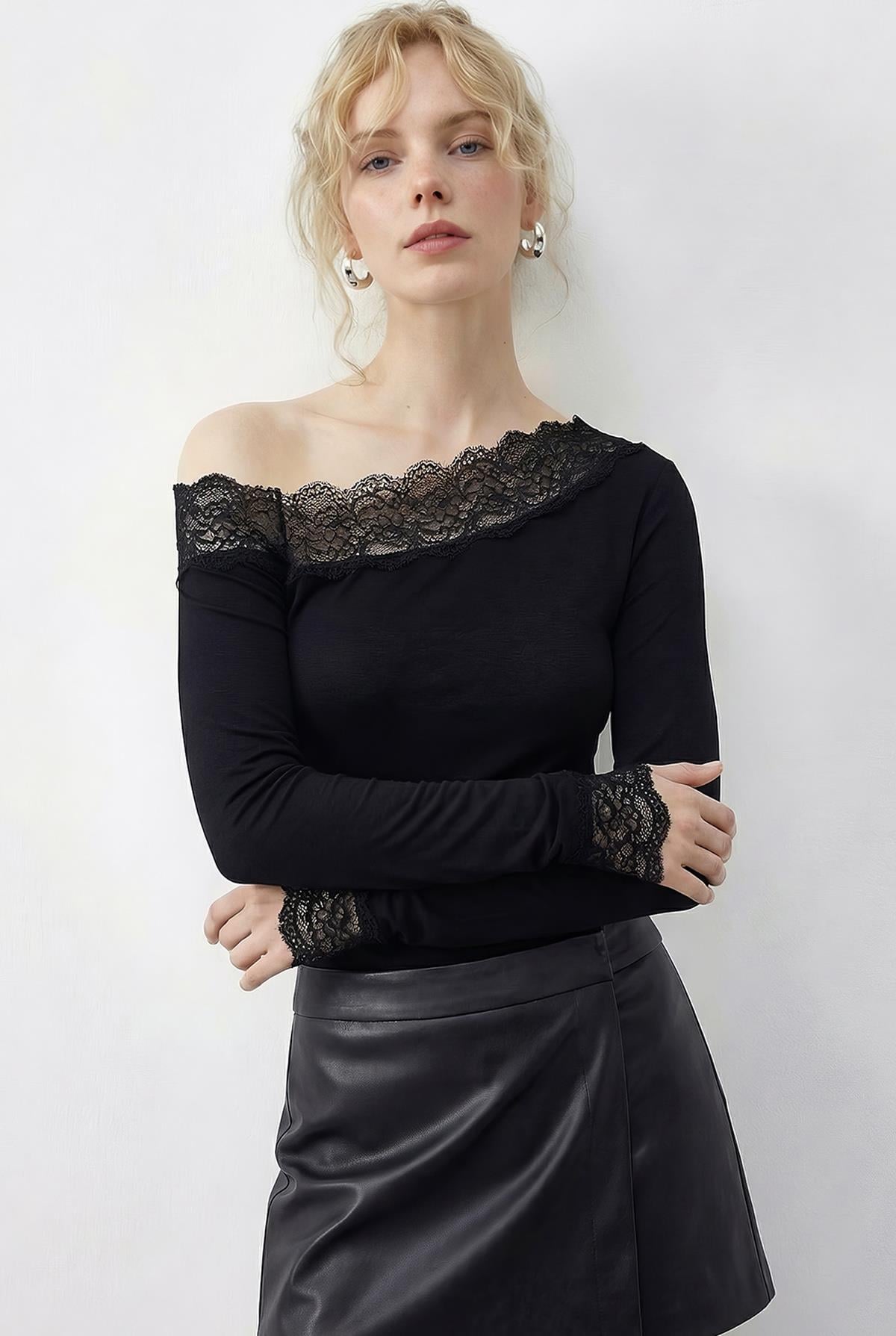Kadın Dantel Detaylı Madonna Yaka Bluz 1063 60286036 - Siyah BLUZ modelleri
