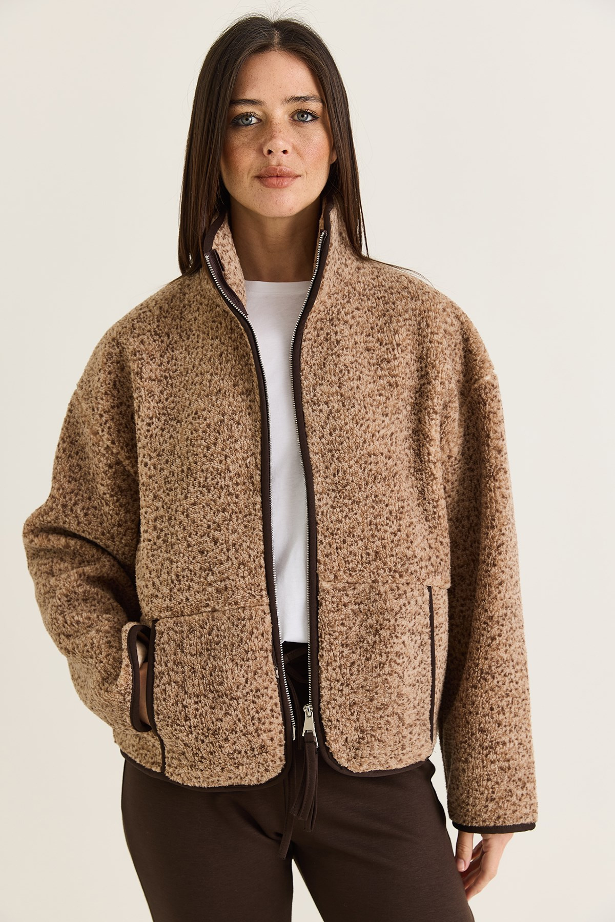 Kadın Dik Yaka Cep Detaylı Biyeli Çift Fermuarlı Oversize Teddy Polar Sweat 2970 60286656 - Sütlü Kahve SWEATSHİRT modelleri
