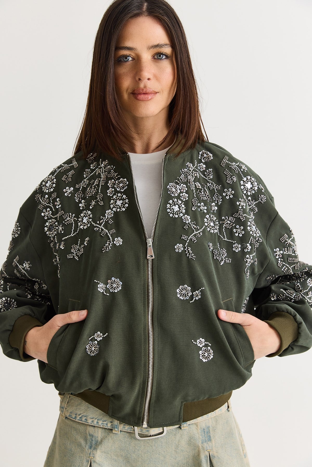 Kadın Taş ve Boncuk İşlemeli Oversize Fermuarlı Bomber Ceket 2950 60286566 - Haki CEKET modelleri