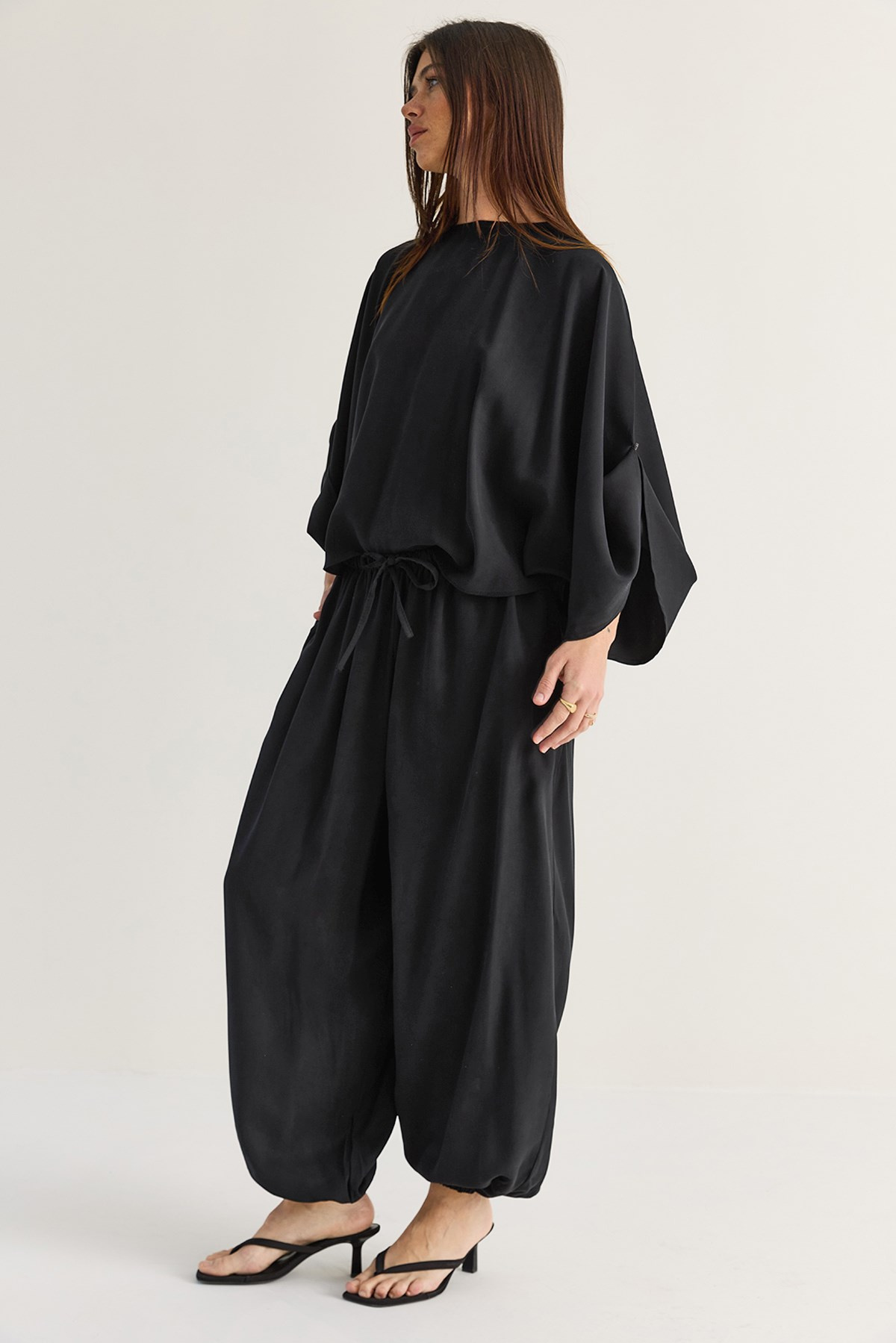 Kadın Yarasa Kol Oversize Bluz Şalvar Pantolon Modal Alt-Üst Takım 4183 60286473 - Siyah ALT - ÜST TAKIM modelleri