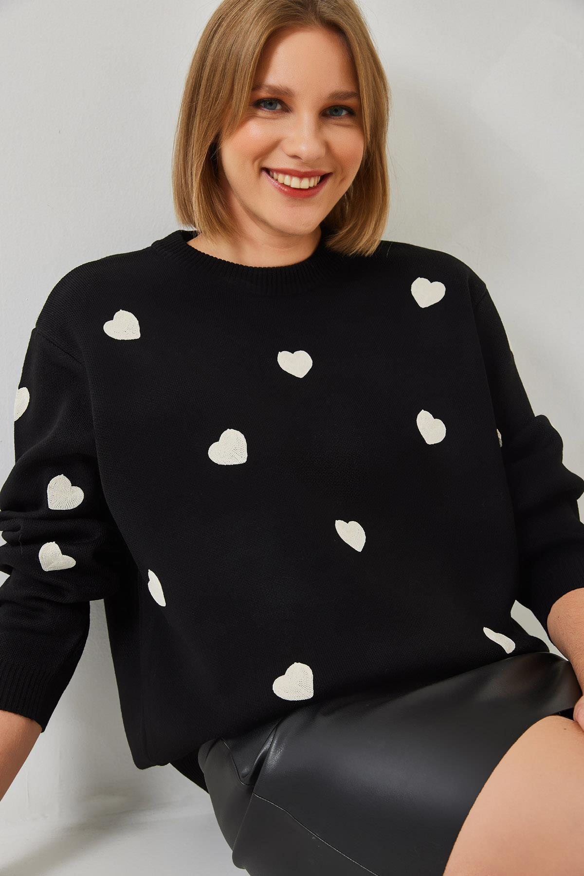 Kalp Nakışlı Triko Kazak 14320 60351280 - Siyah