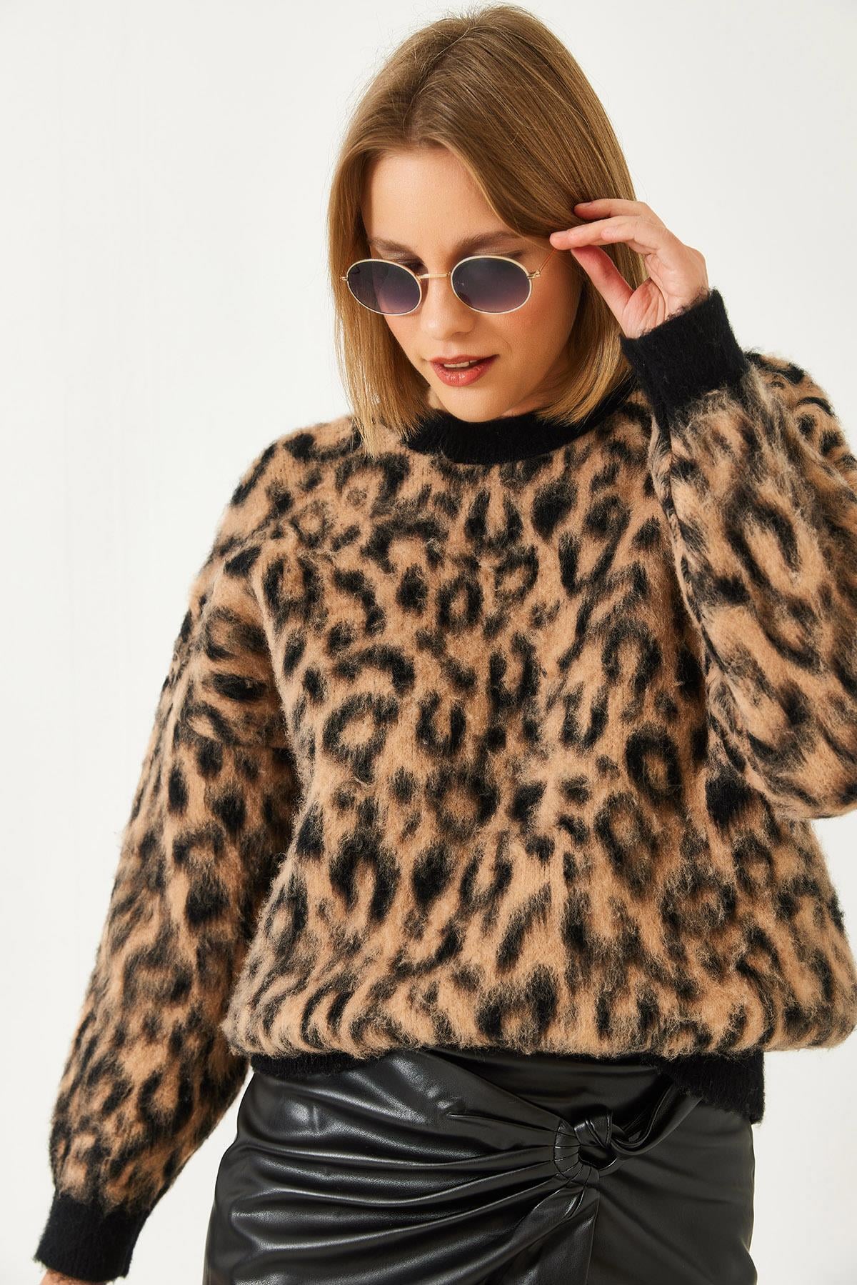 Leopar Desenli Şardonlu Triko Kazak 4597 60351279 - Siyah-Camel