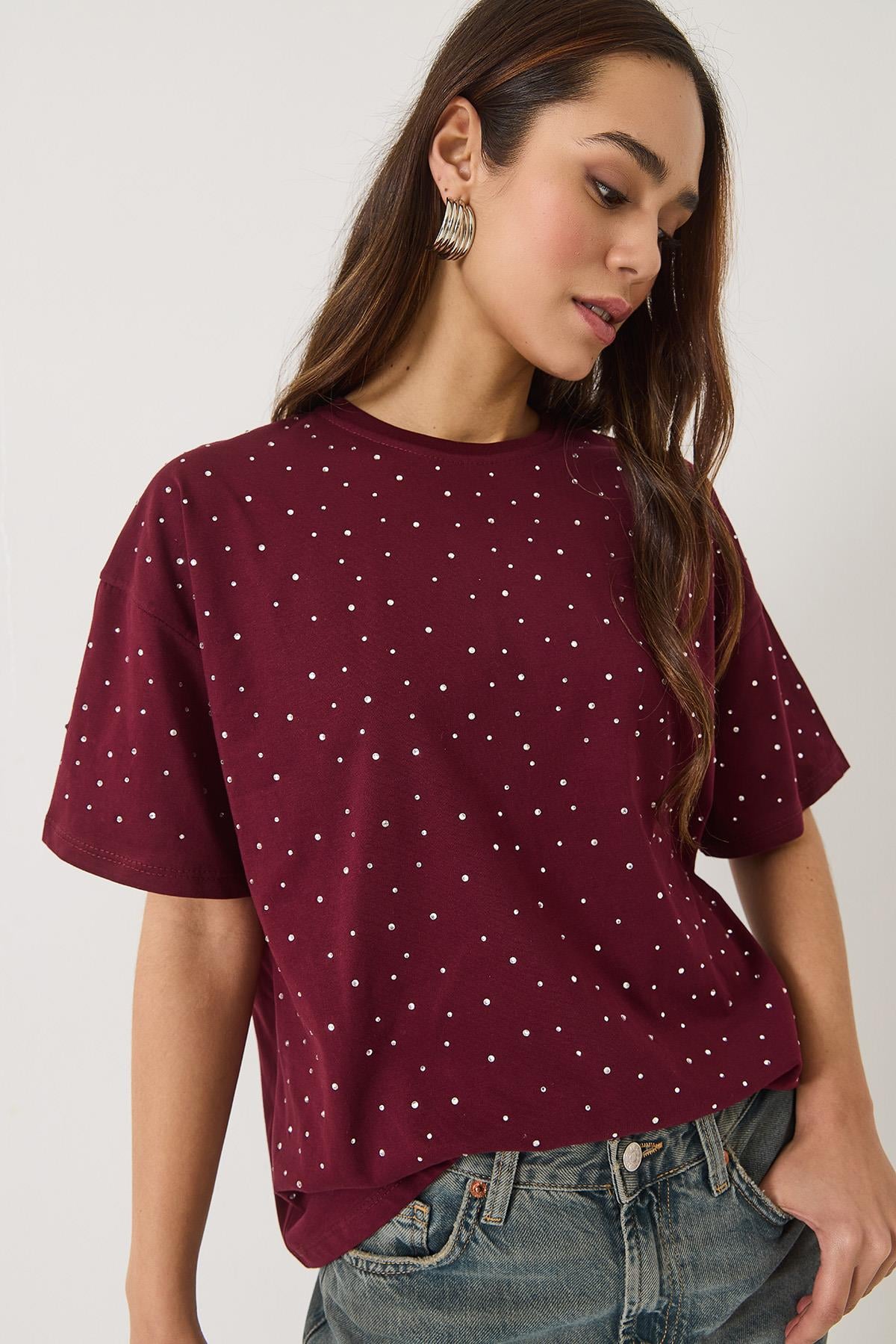 Pul Detaylı Bisiklet Yaka Kısa Kollu T-Shirt 3028 60283149 - Bordo