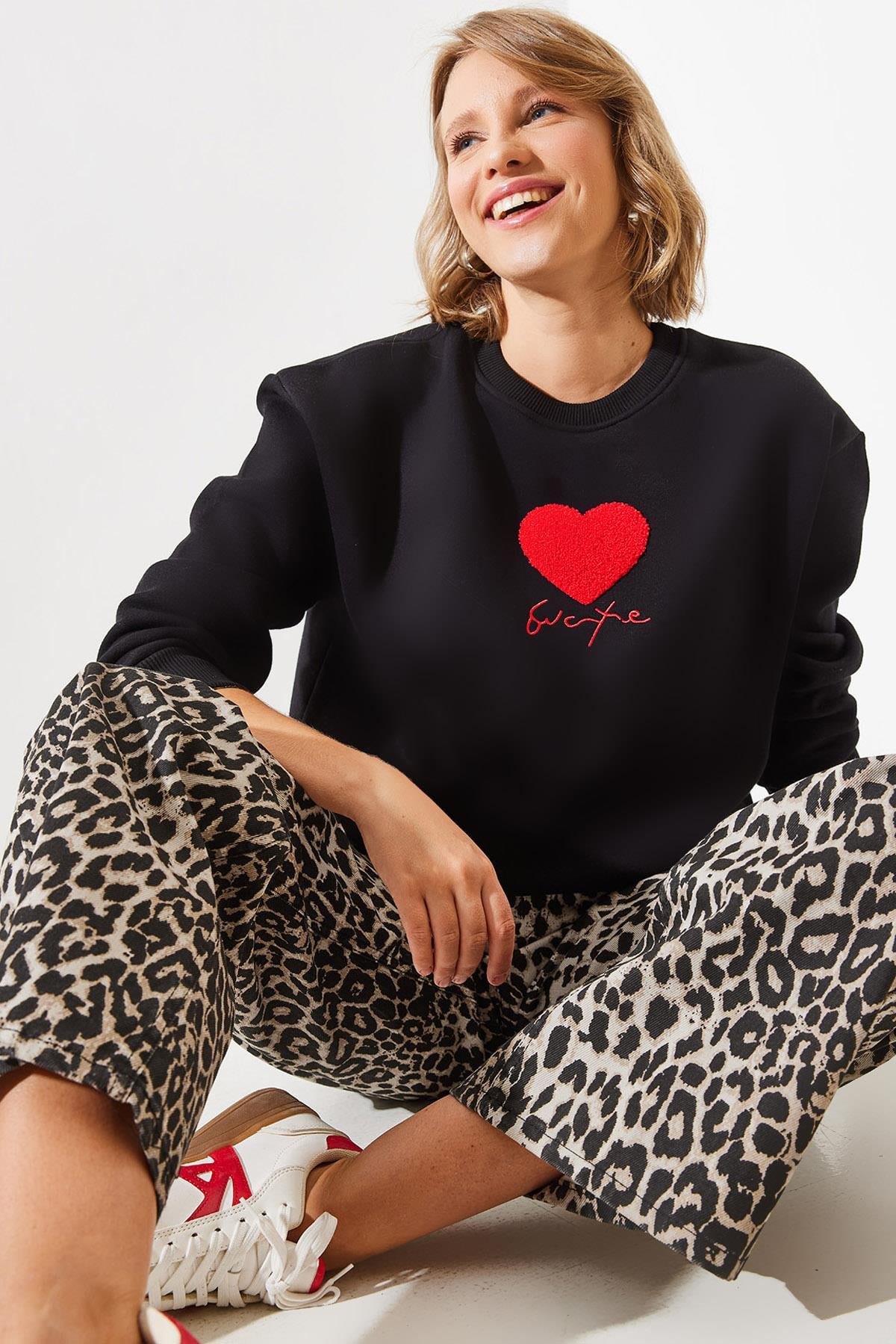 Üç İplik Şardonlu In Love Sweatshirt MBHS008 60601008 - Siyah