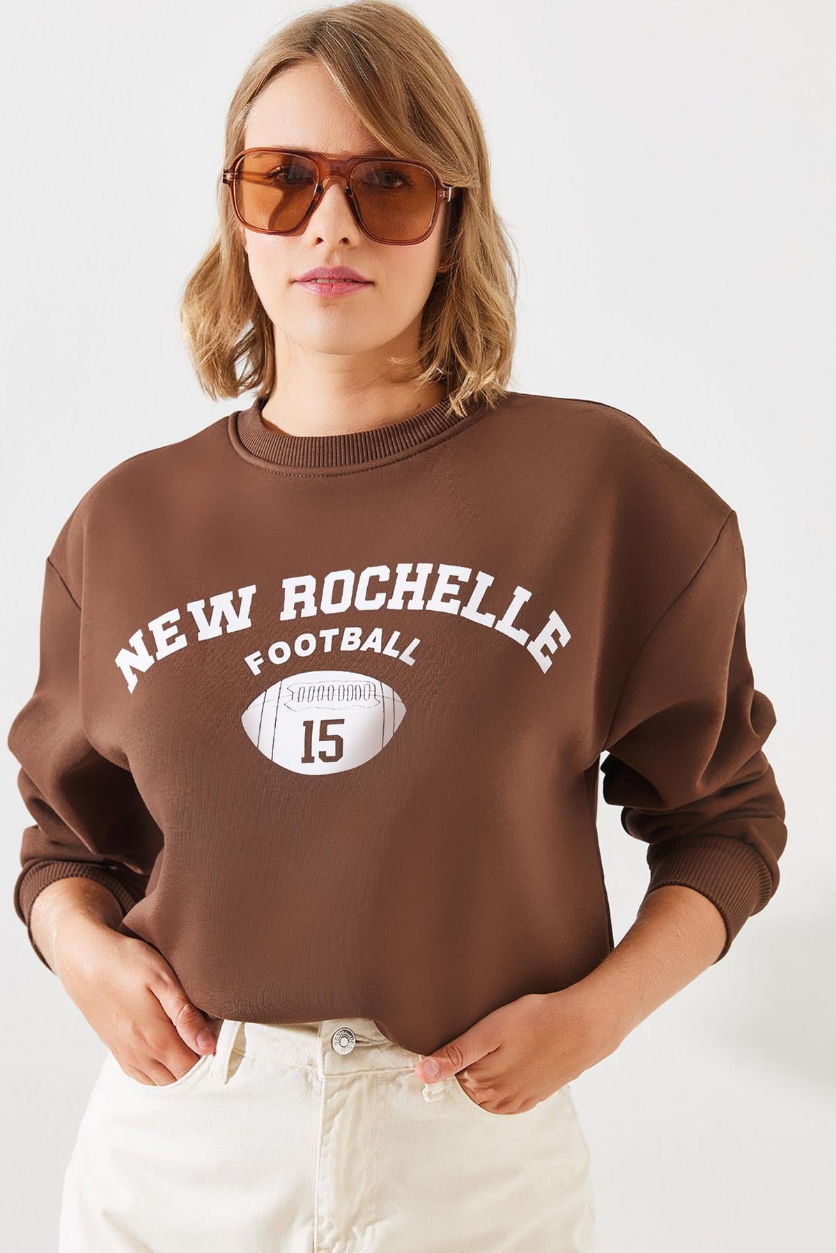 Üç İplik Şardonlu Rochelle Yazı Baskılı Sweatshirt MBHS001 60601001 - Kahverengi