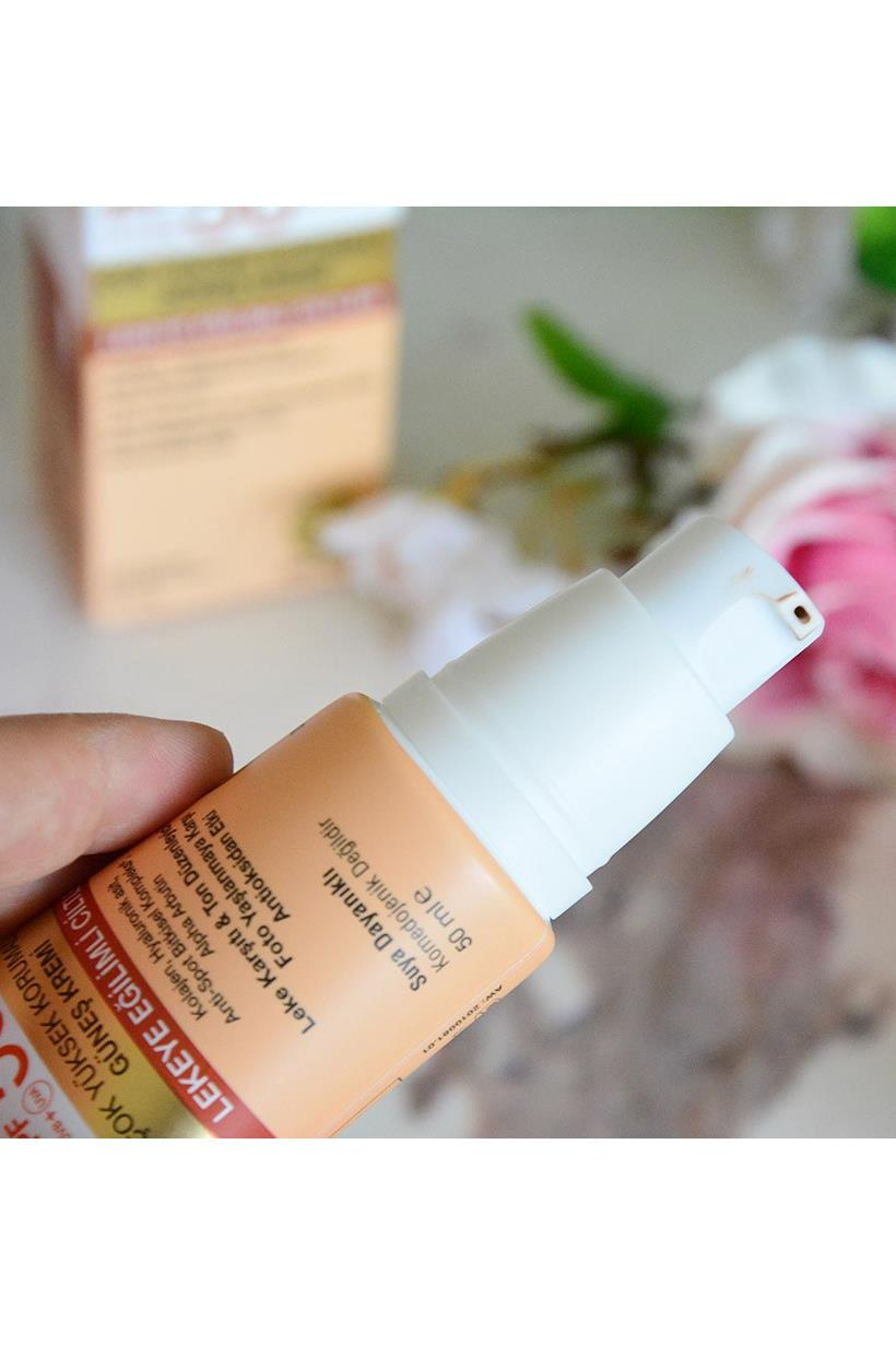 BioxcinBioxcin Sun Care Melatone Renkli Güneş Kremi Lekeye Eğilimli Ciltler İçin Spf 50+ 50 mlBioxcin Sun Care Melatone Krem Renkli SPF50 50 ml Fiyatı ve Özellikleri | Mutlufiyatlar