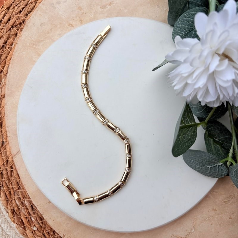 14K Altın Kaplama Araları Mini Taşlı Zarif Bileklik (17+2 cm)