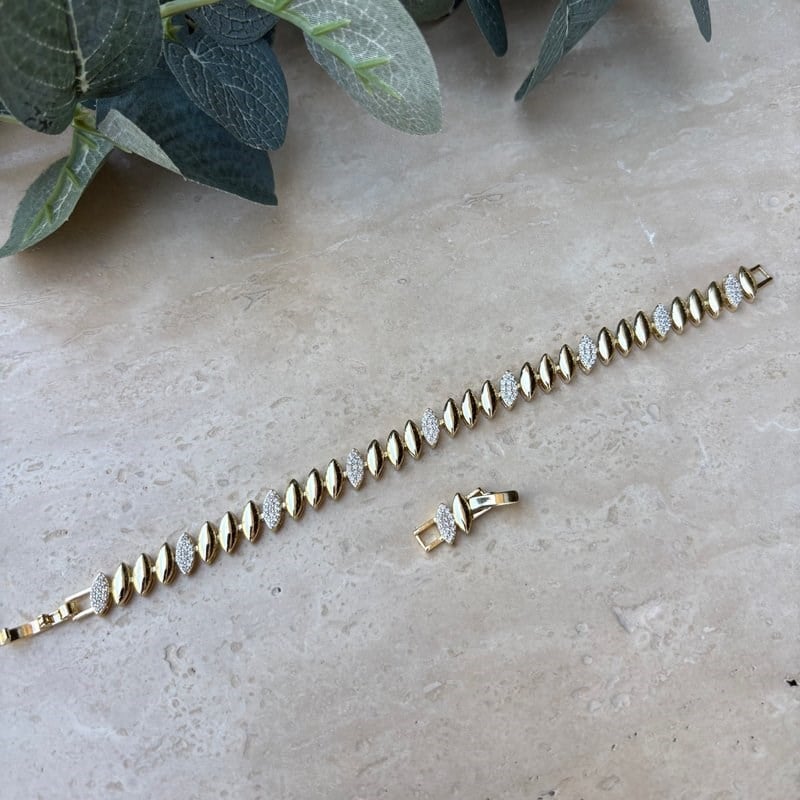 14K Altın Kaplama Markiz Model Taşlı Bileklik (17+2 cm)