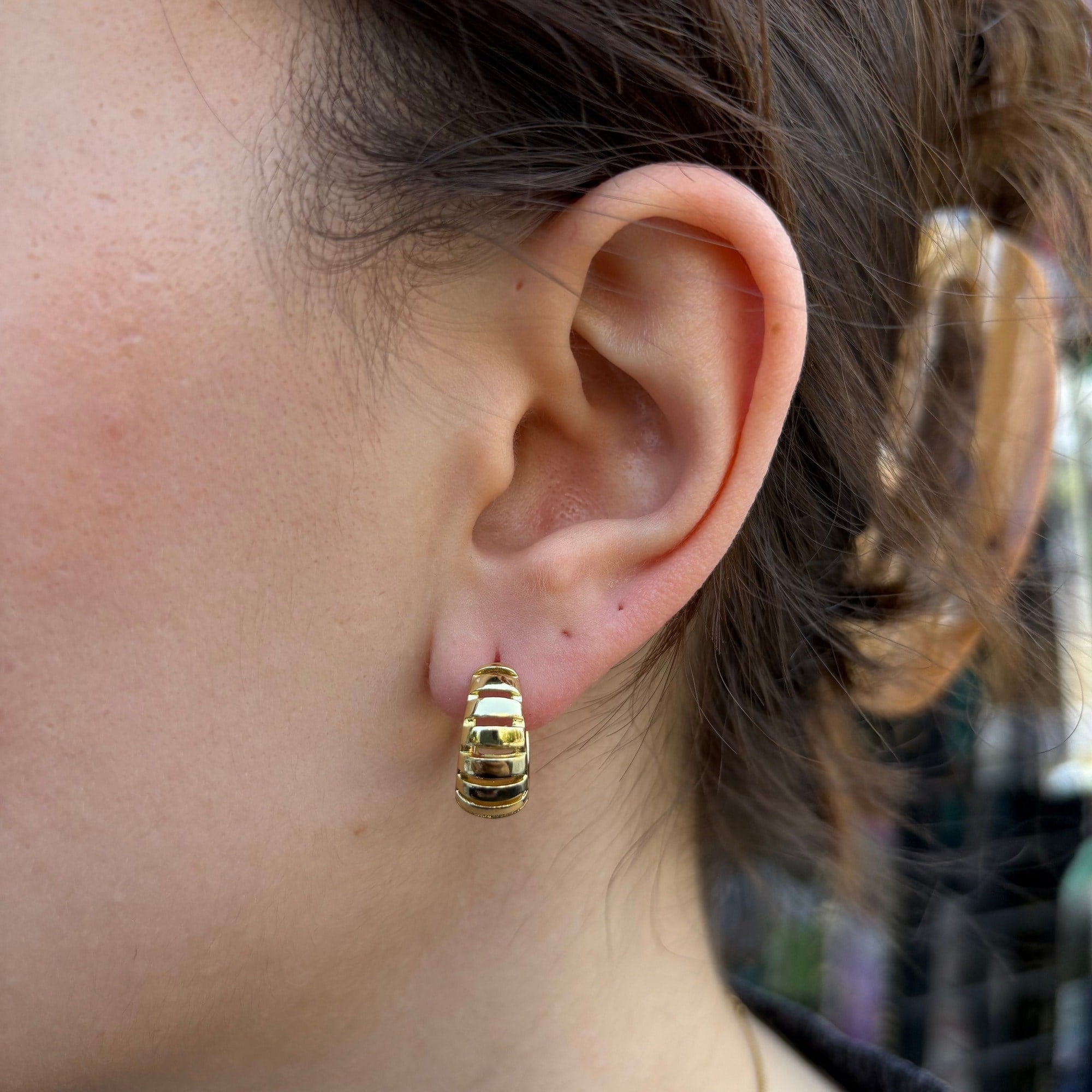 14K Özel Seri Çizgili Gold Halka Küpe