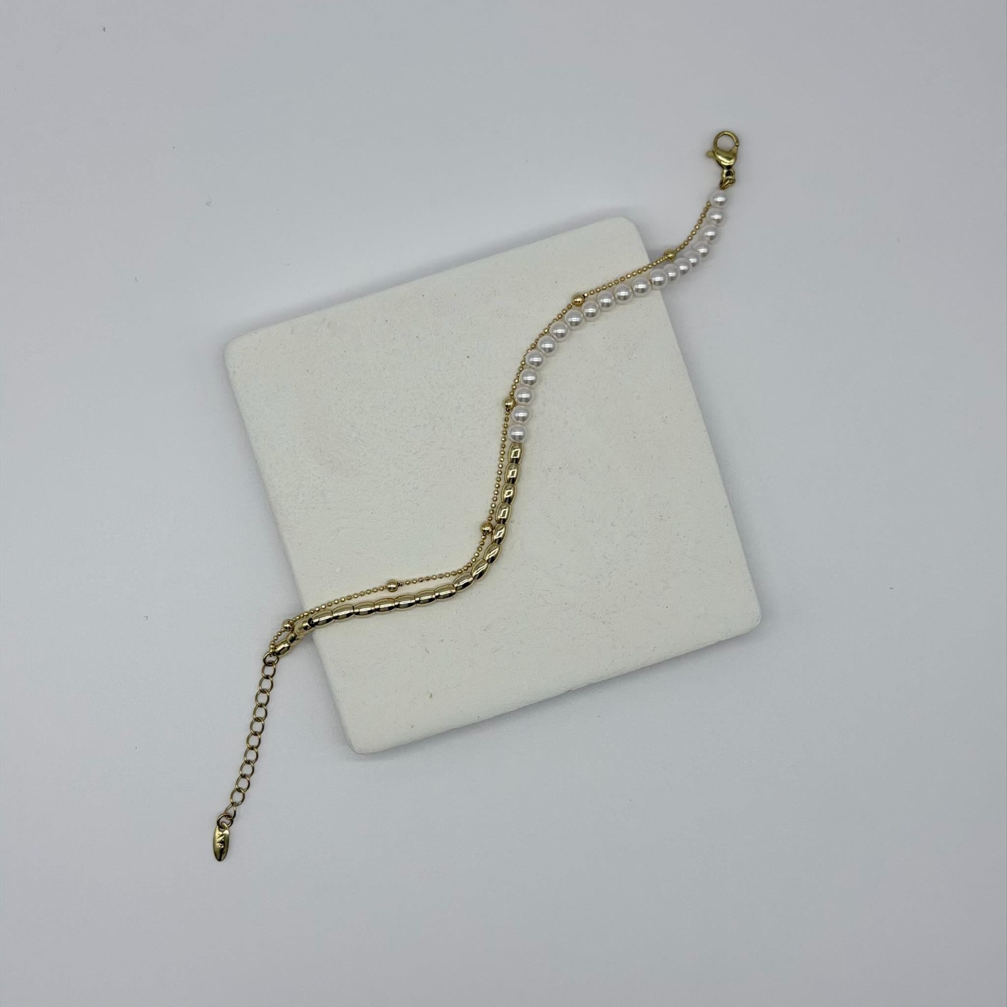 14K Özel Seri Gold Boncuk Detaylı İncili Bileklik (17+3 cm)