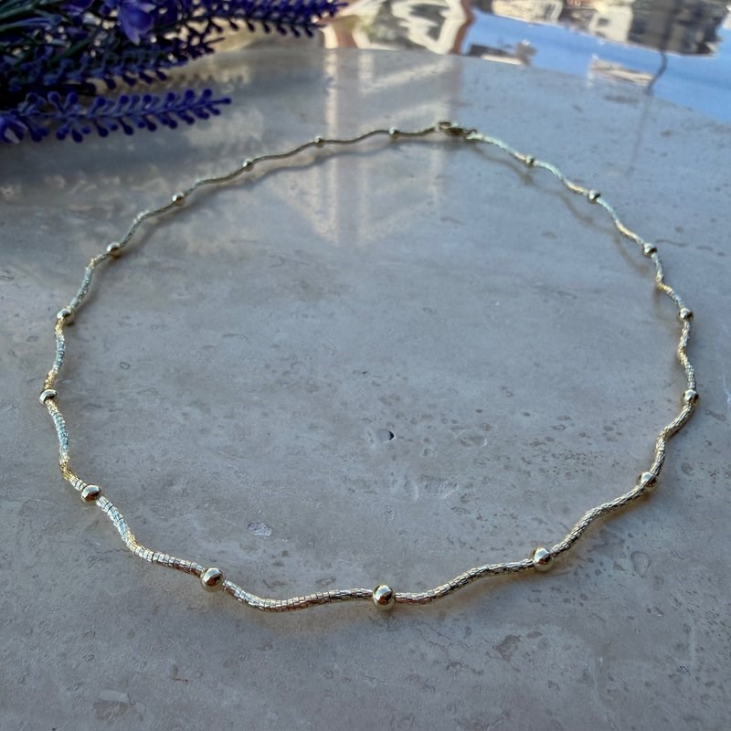 14K Özel Seri Kıvrımlı Top Detaylı Yumuşak Choker