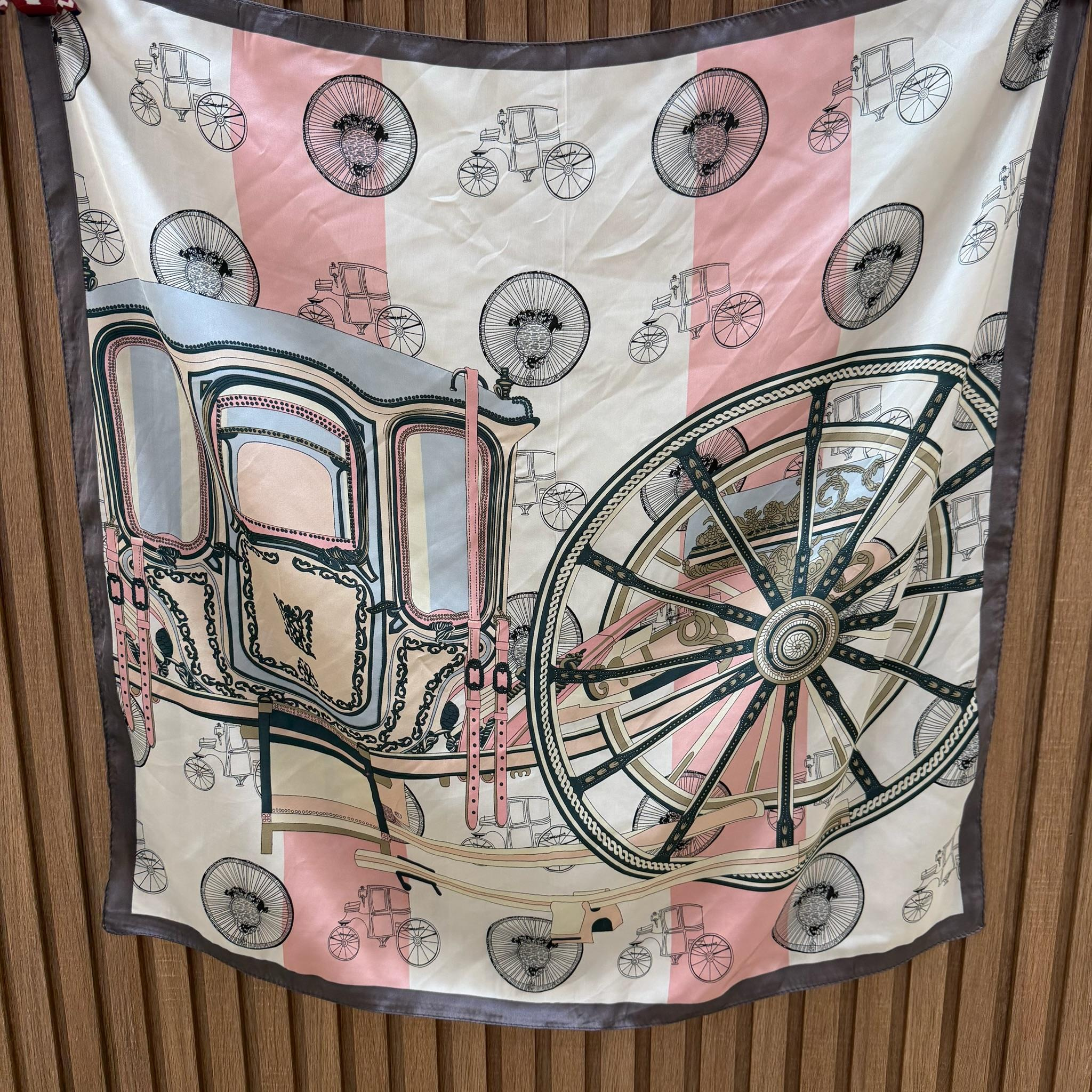 At Arabası Desenli Fular (70x70)