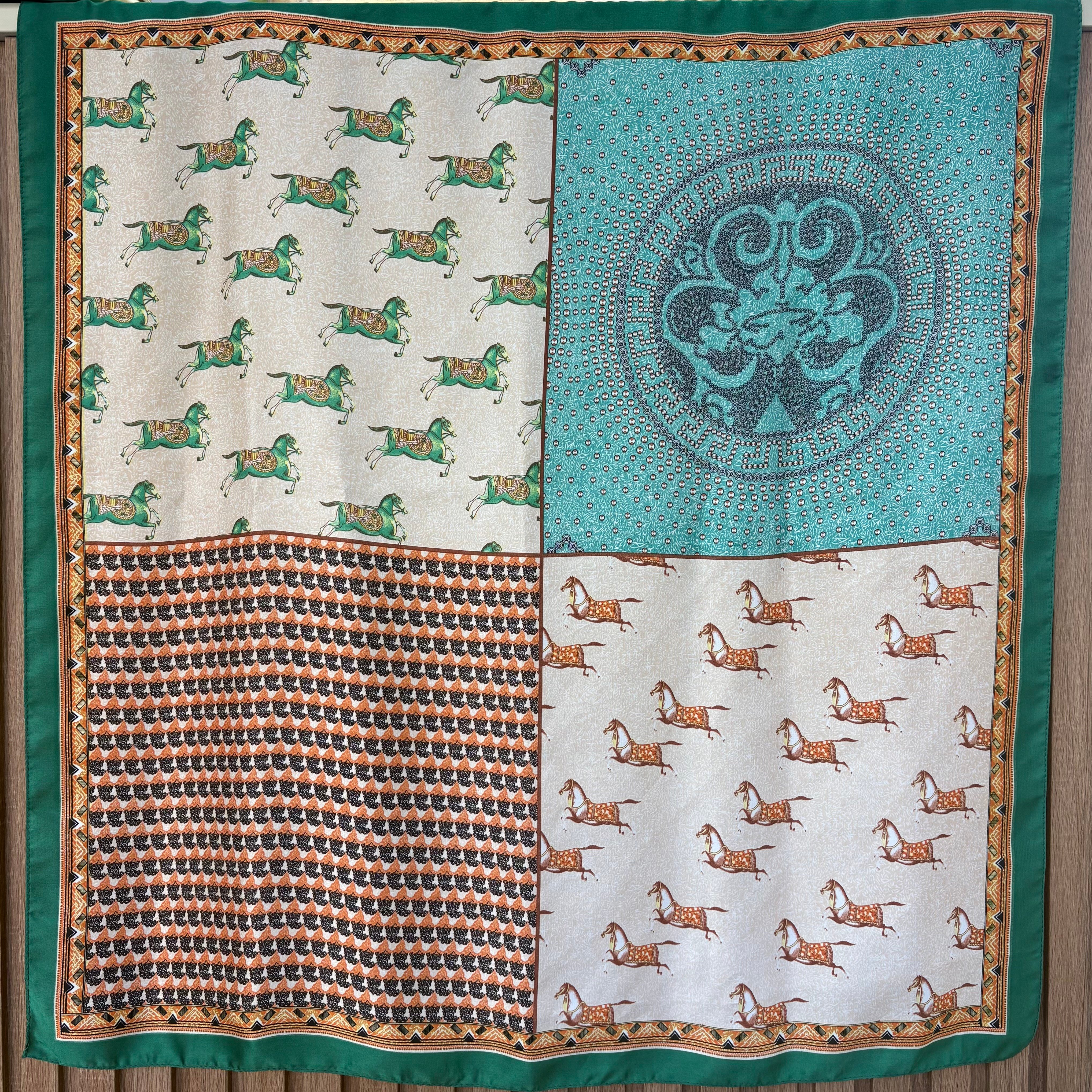 At Figürlü Etnik Desen Fular (70x70)