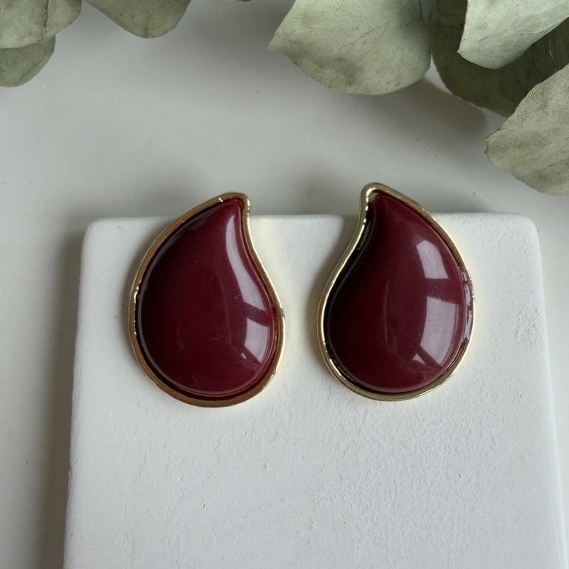 Bordo Taşlı Damla Model Küpe