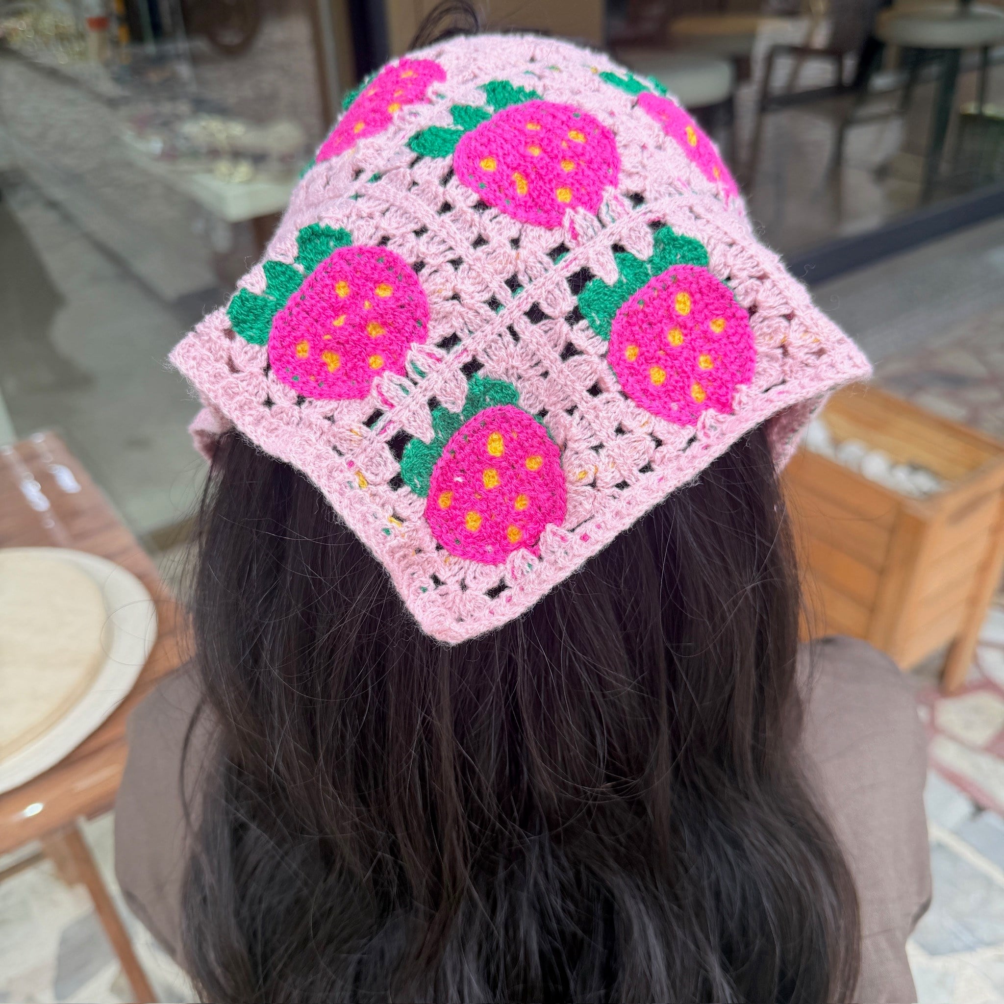 Çilek Desenli Bandana 