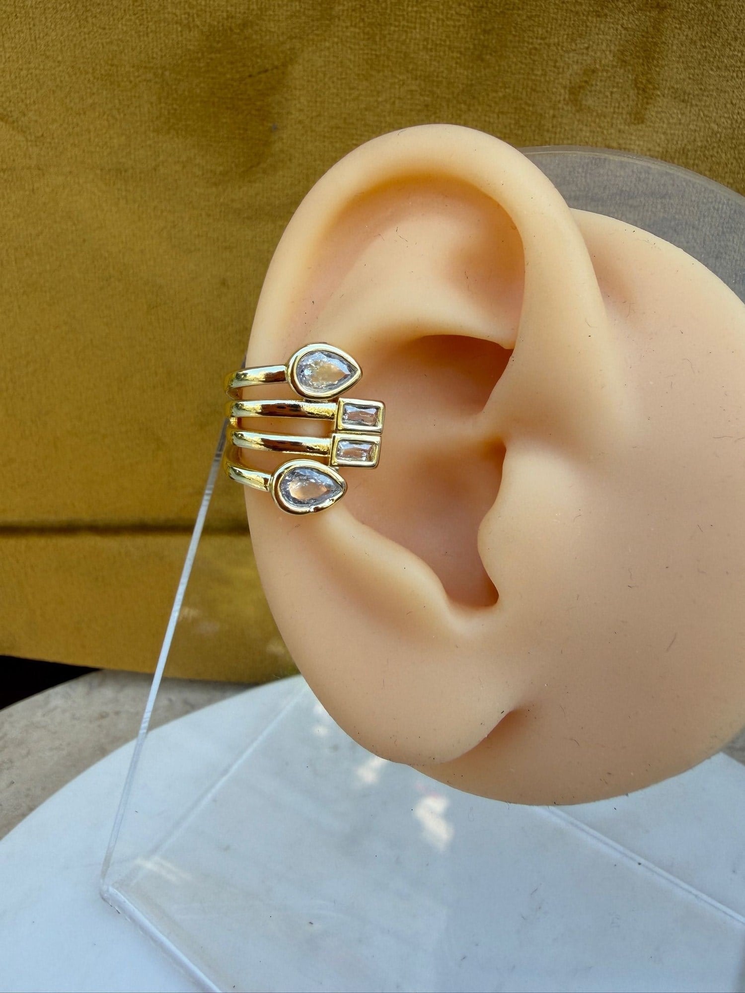 Damla Taş Detaylı Earcuff