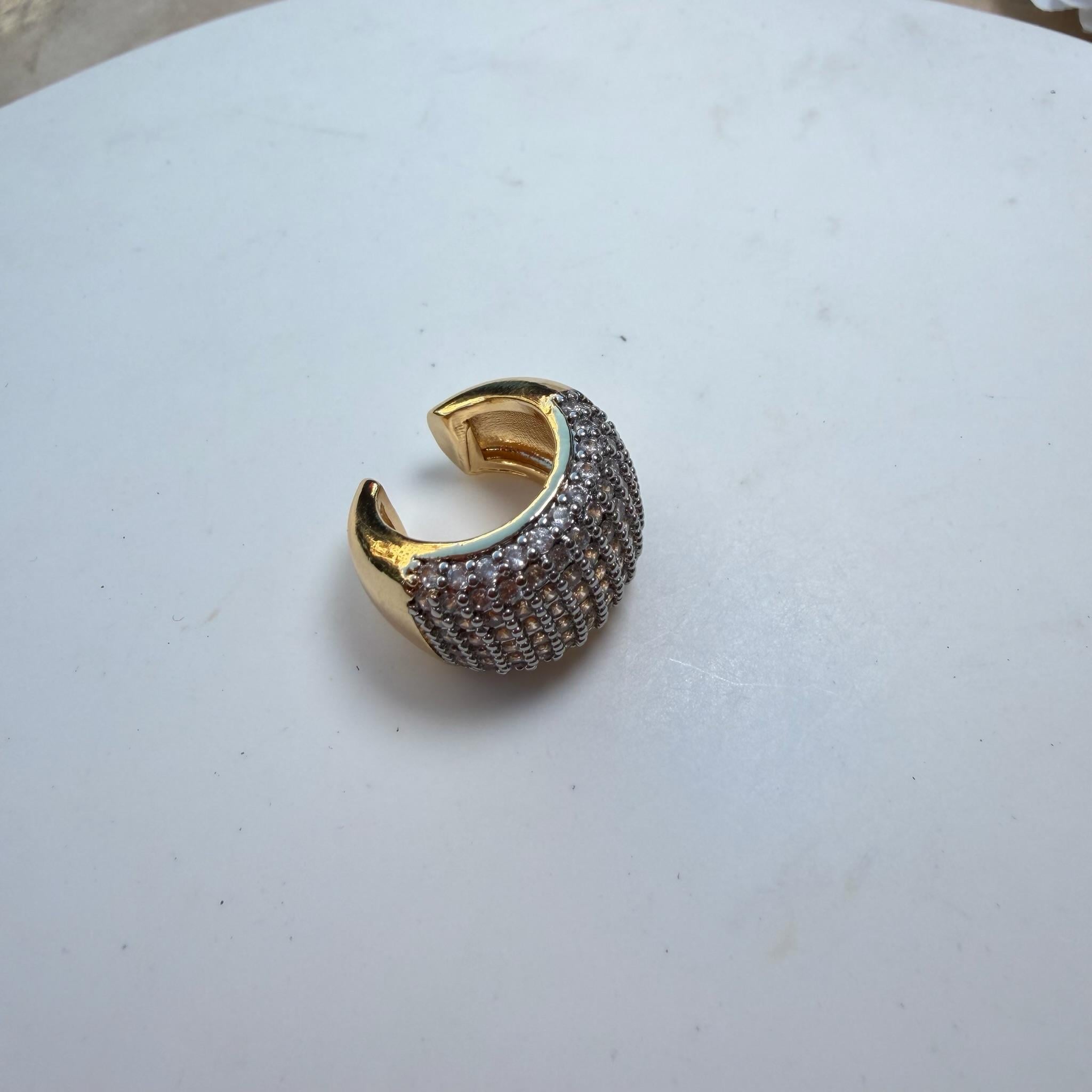 Gold Taş Detaylı  Earcuff 