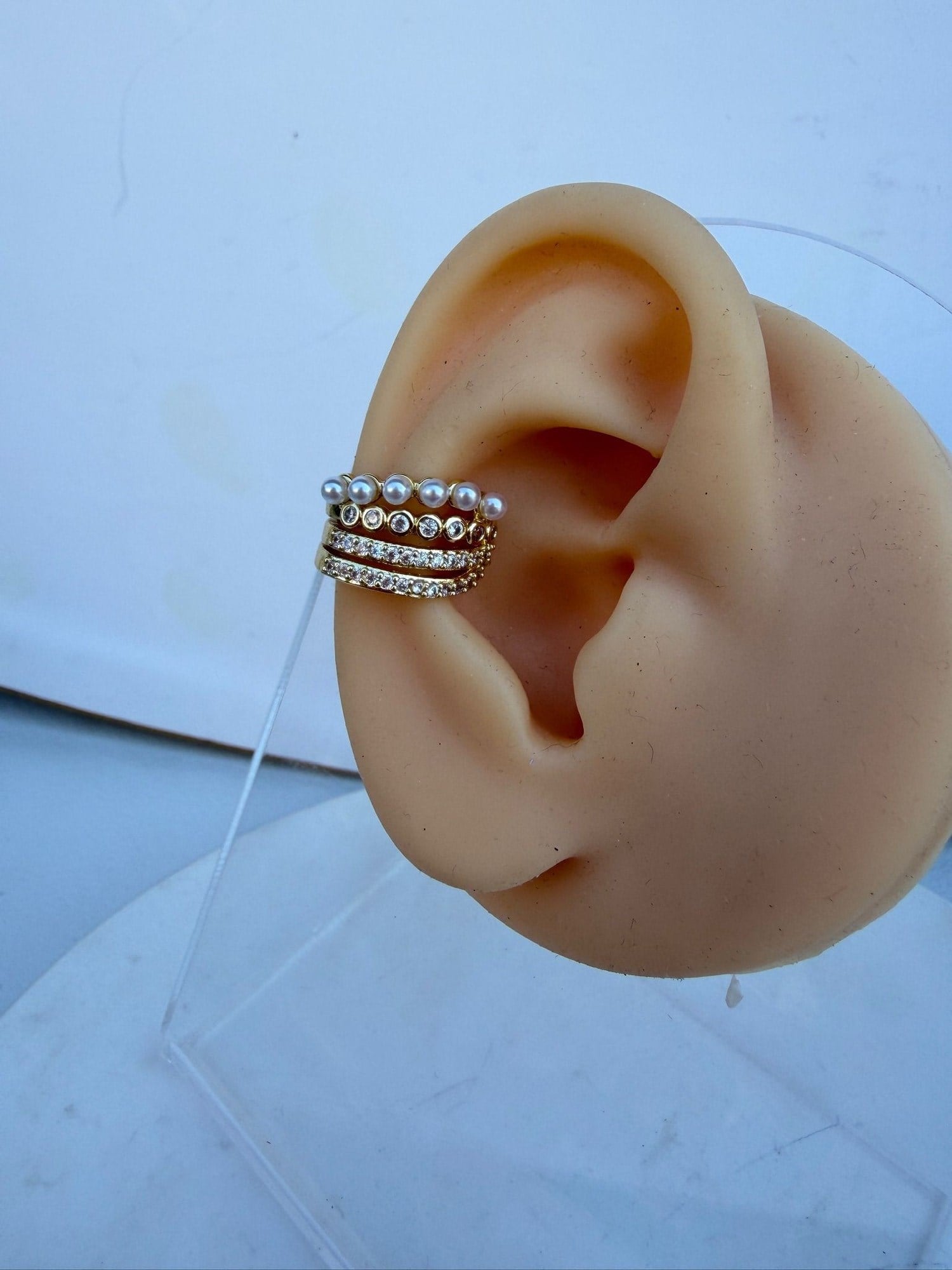 İncili Taşlı Gold Earcuff