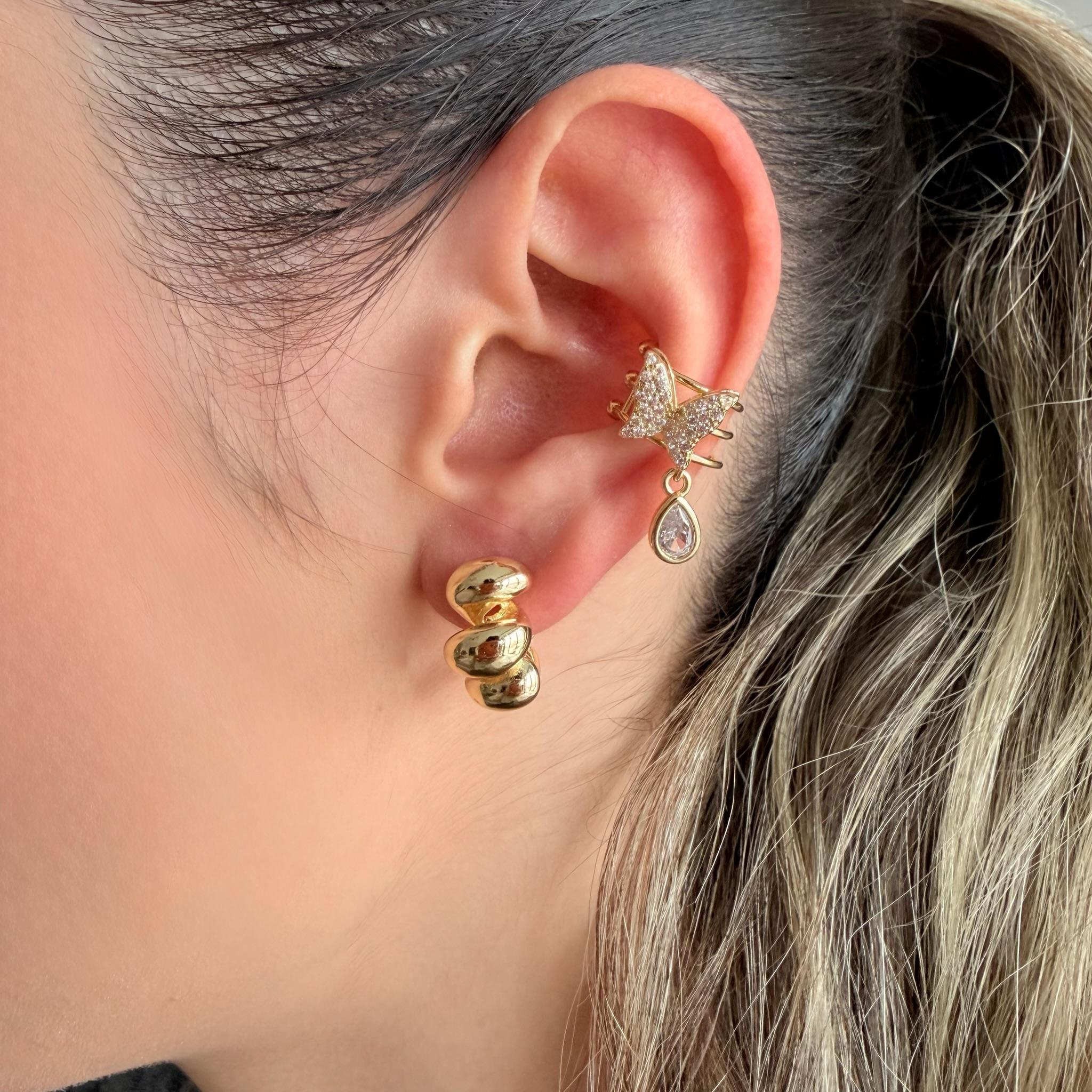 Kelebekli Damla Taş Sallantılı Earcuff