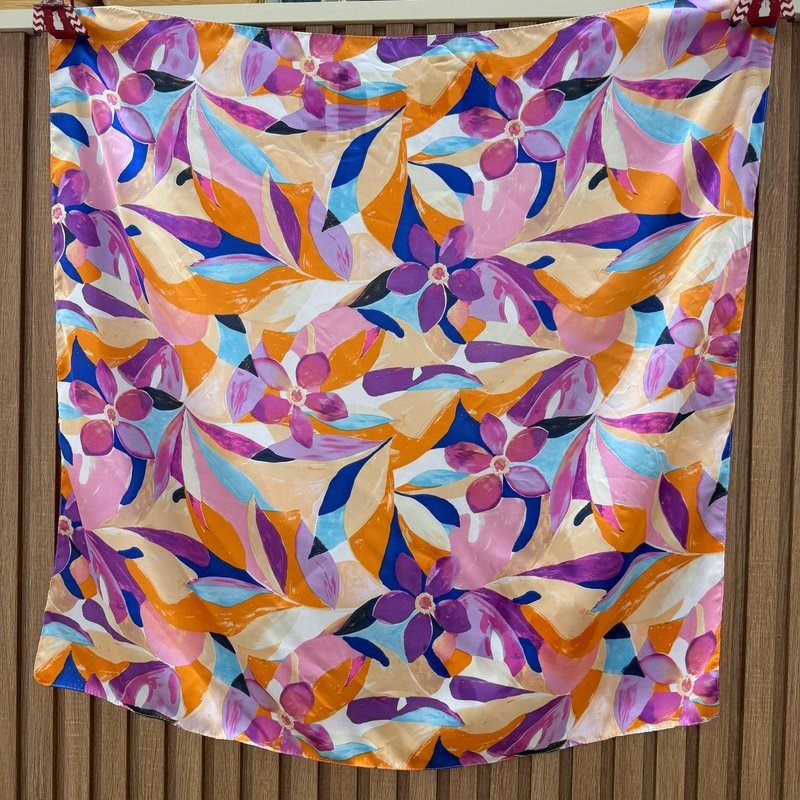 Mor Çiçek Fular (70x70)