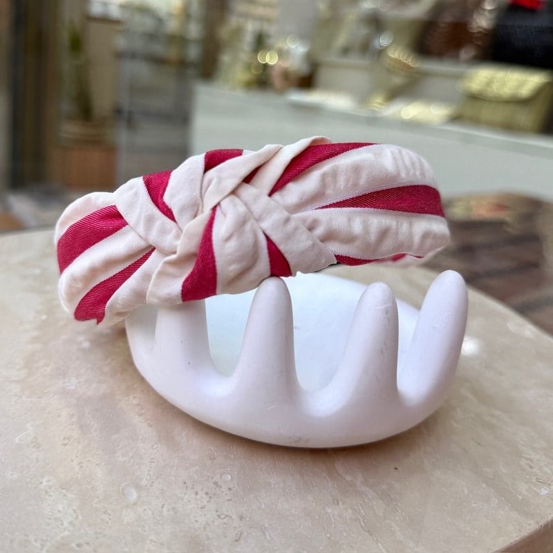 Pembe Çizgili Taç