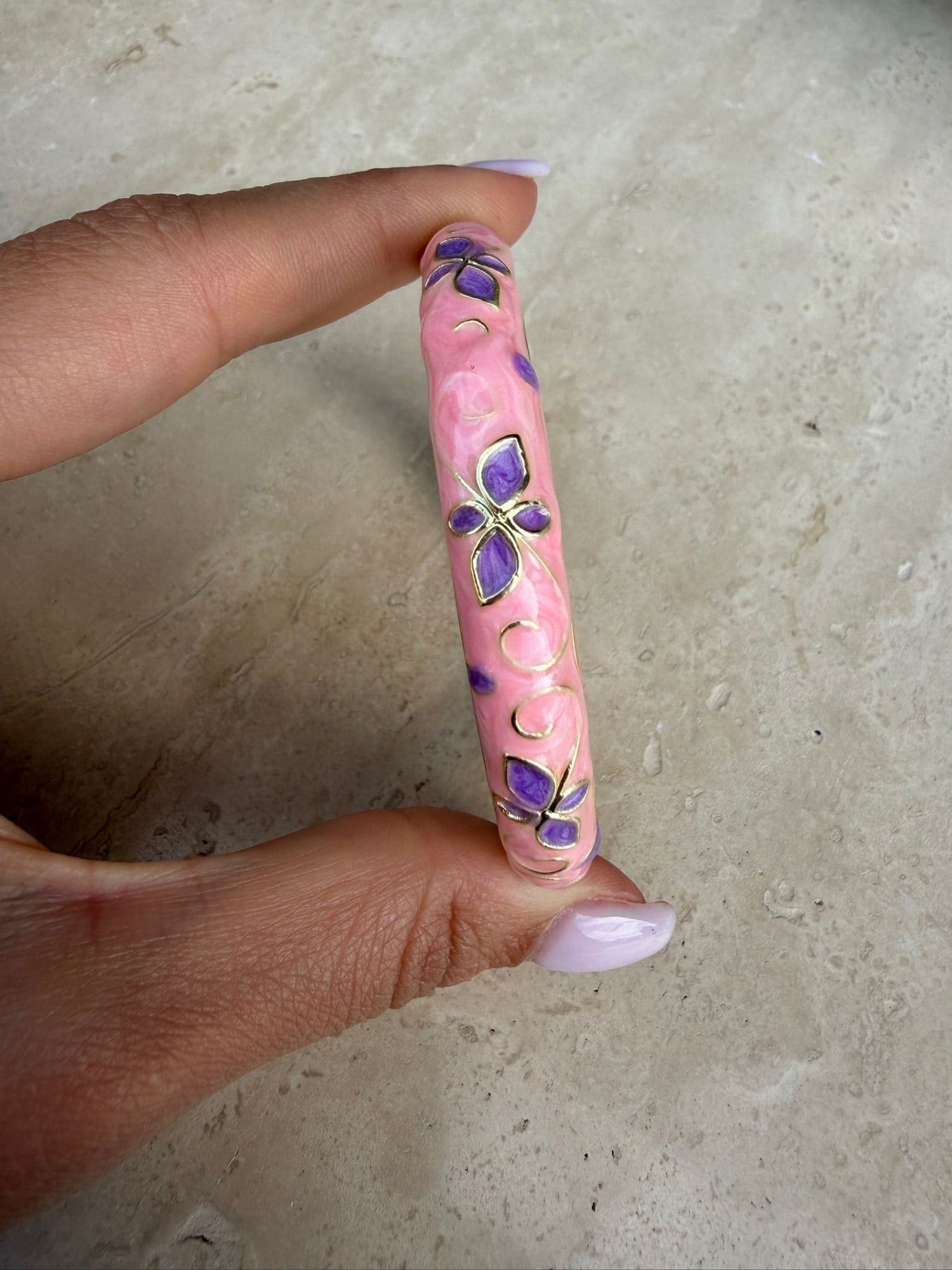 Pembe Mor Çiçekli Mineli Kelepçe