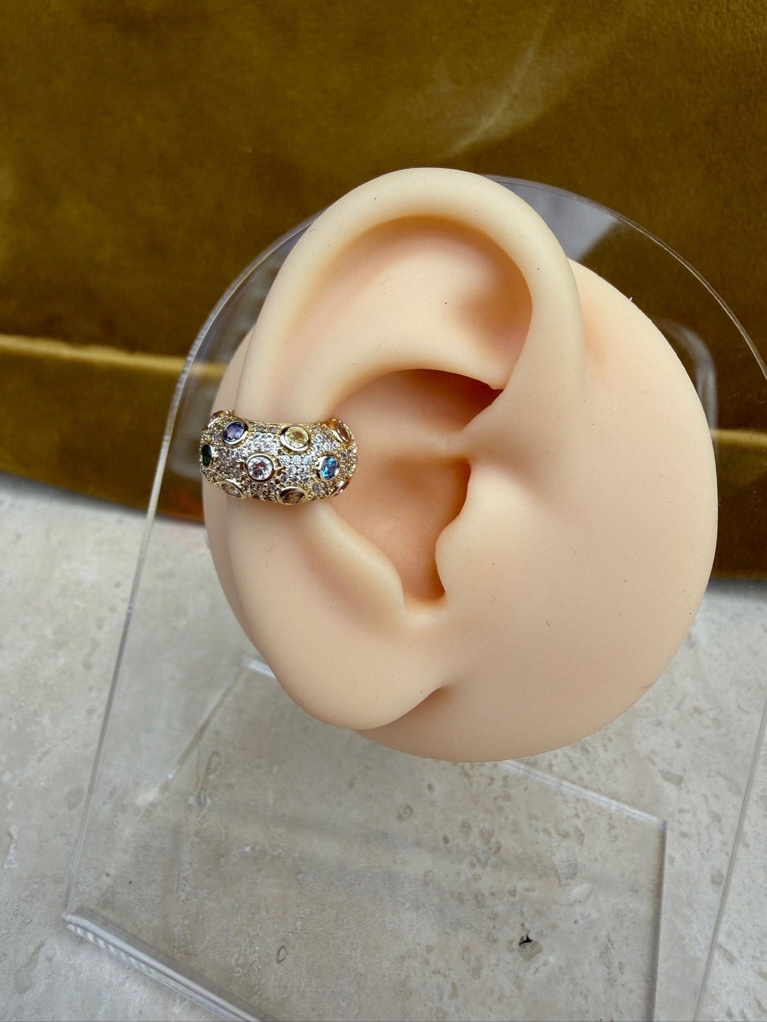 Renkli Gömme Taşlı Earcuff