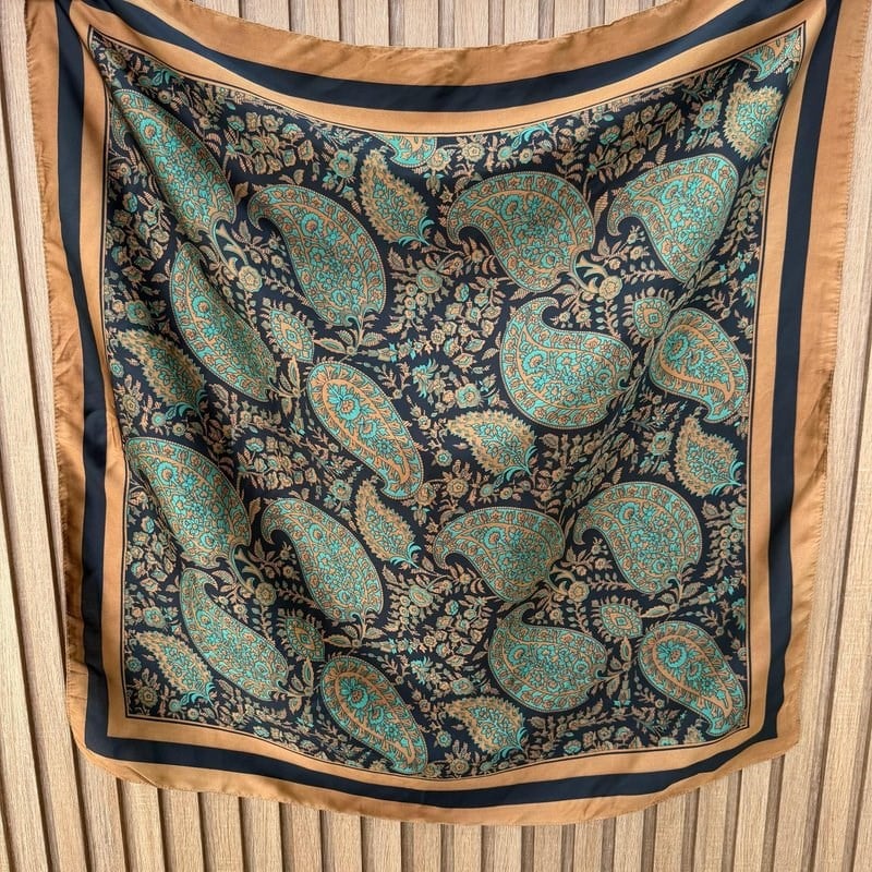 Siyah Turkuaz Desen Fular (70x70)