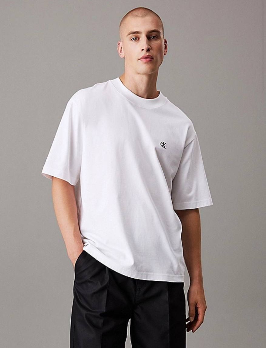 CLVN GÖĞSÜ KÜÇÜK NAKIŞ LOGO BEYAZ ERKEK TSHIRT