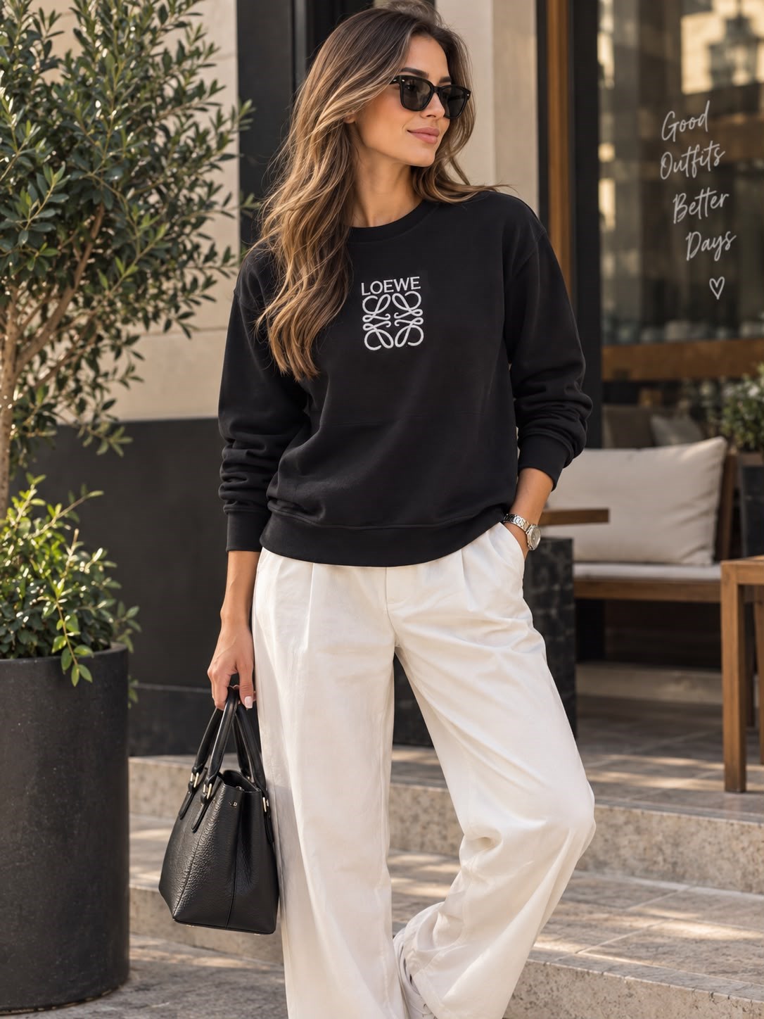 KADIN SİYAH ANOGRAM SWEATSHIRT