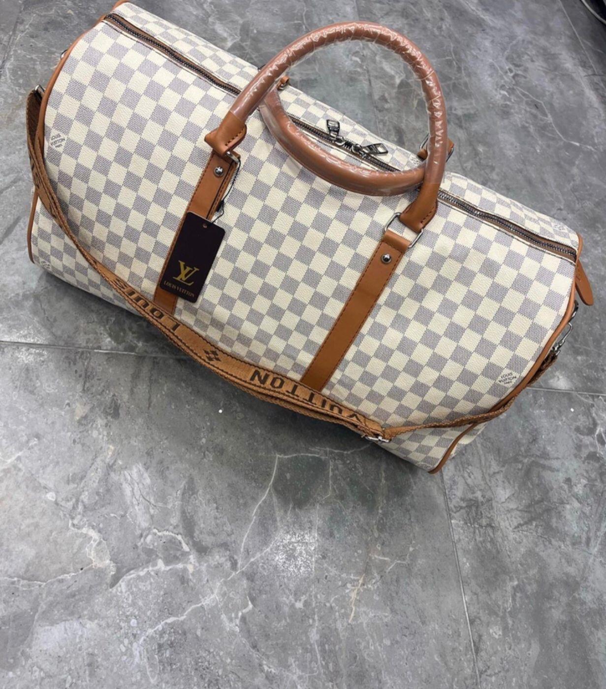 LV KREM RENK KABİN BOY VALİZ ÇANTA