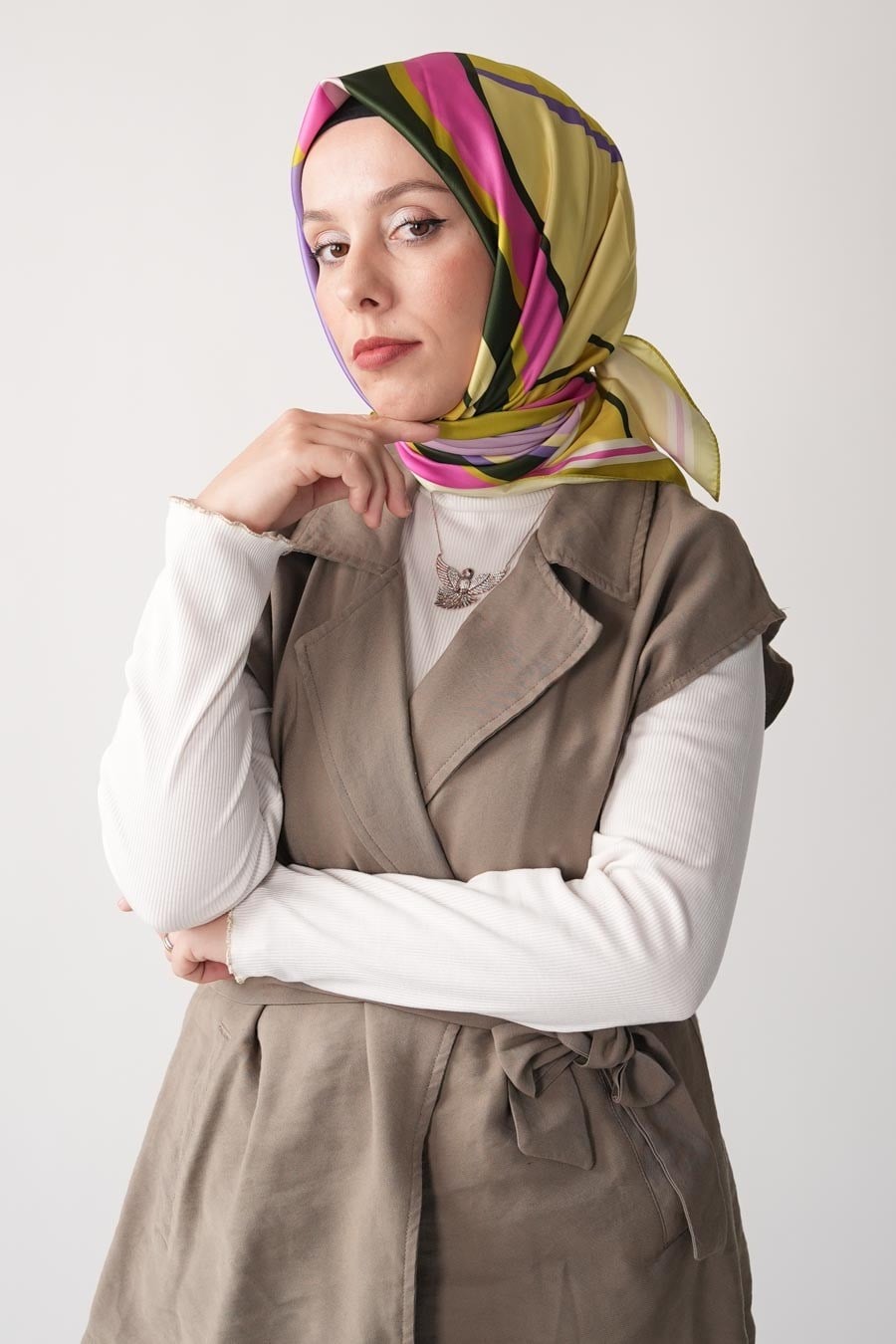 Cream Angle Desen İpeksi Rayon Eşarp Yağ Yeşili