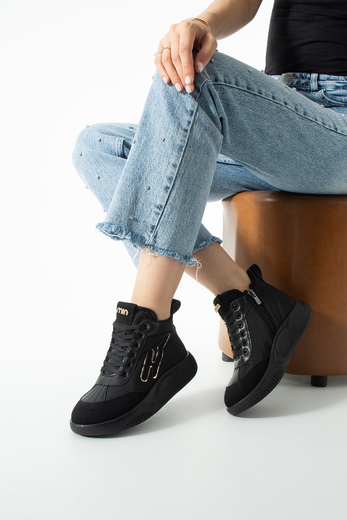 Kadın Siyah  Bağcıklı Rahat Spor Ayakkabı Seferi