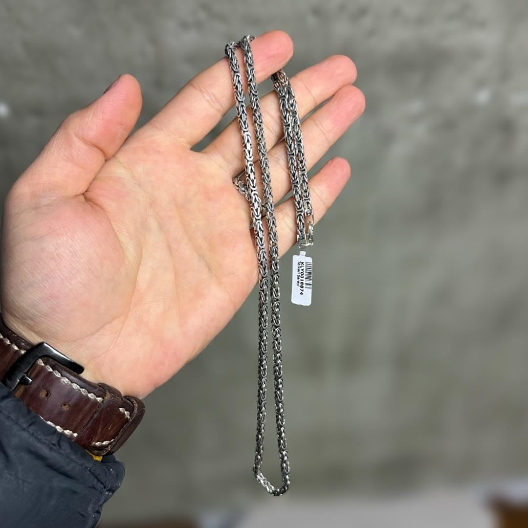 İnce Kral Model 925 Ayar Gümüş Erkek Kolye