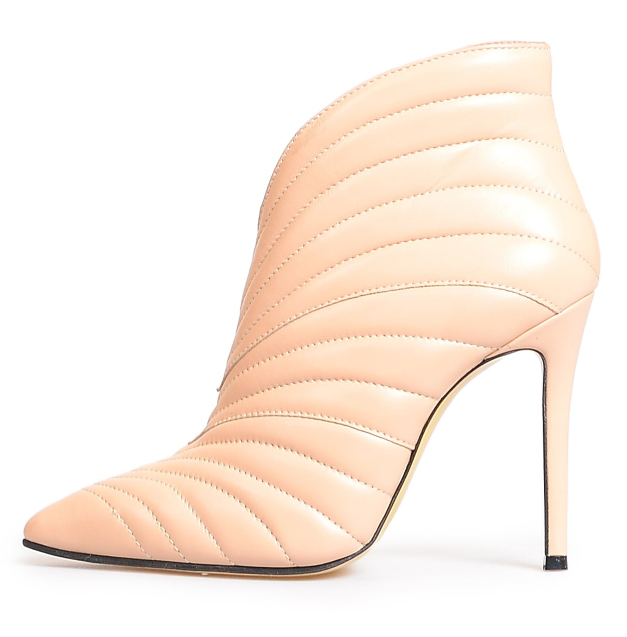  NUDE METIS
