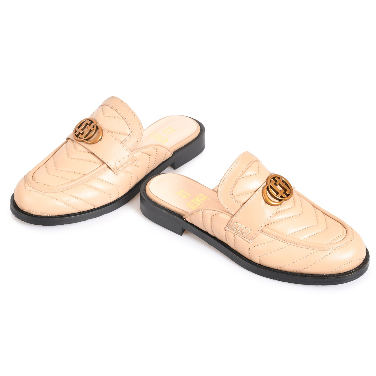  NUDE METIS