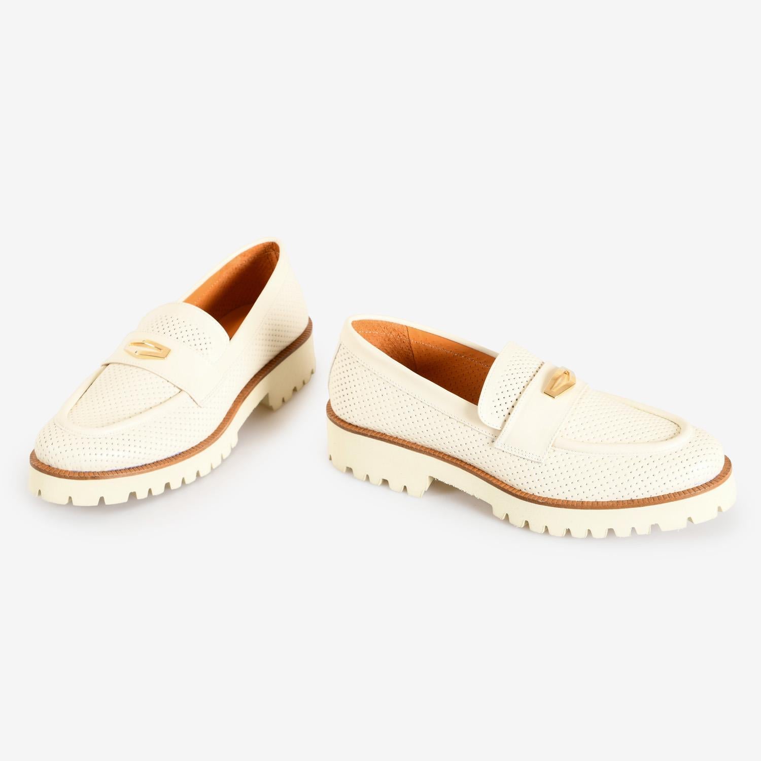 Bej Deri Kadın Loafer