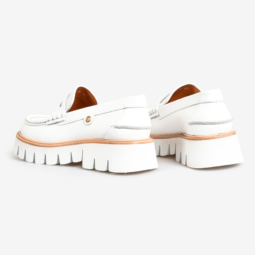 Beyaz Deri Kadın Loafer