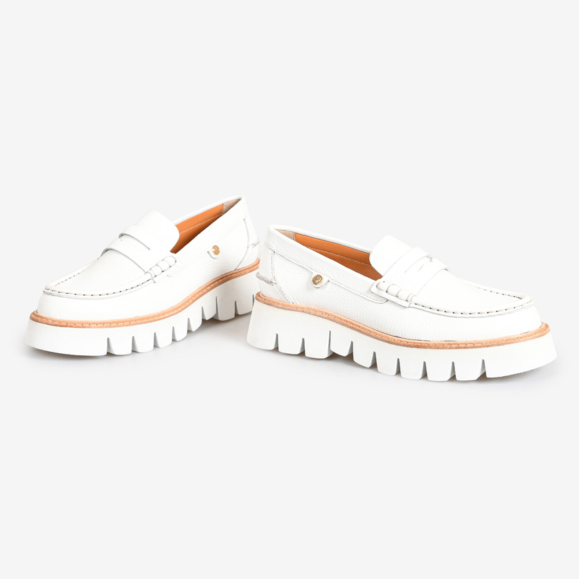 Beyaz Deri Kadın Loafer