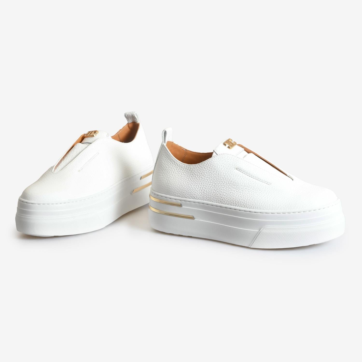 Beyaz Deri Platform Tabanlı Kadın Sneaker