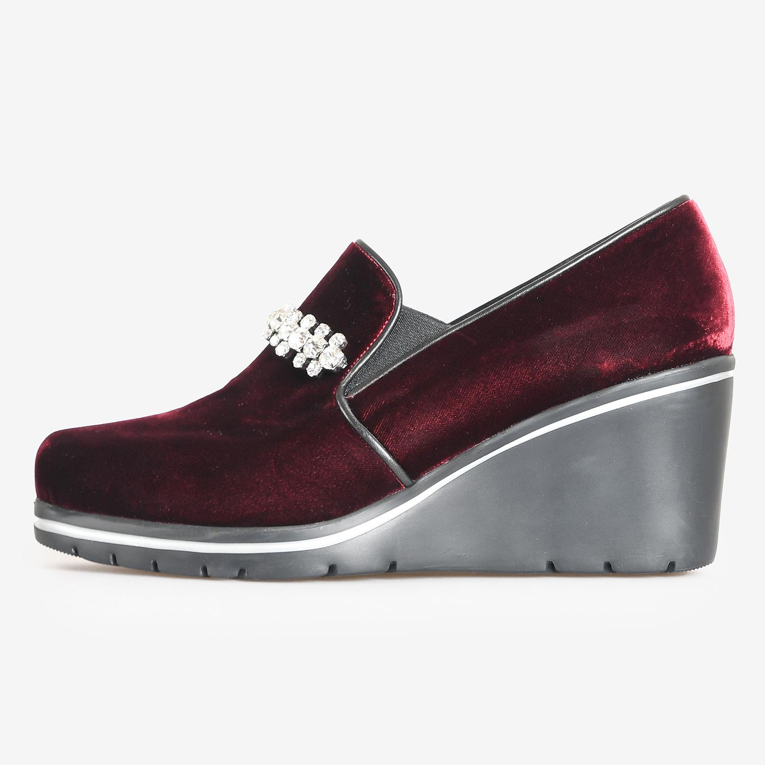Bordo Kadife Taşlı Dolgu Topuk Kadın Loafer