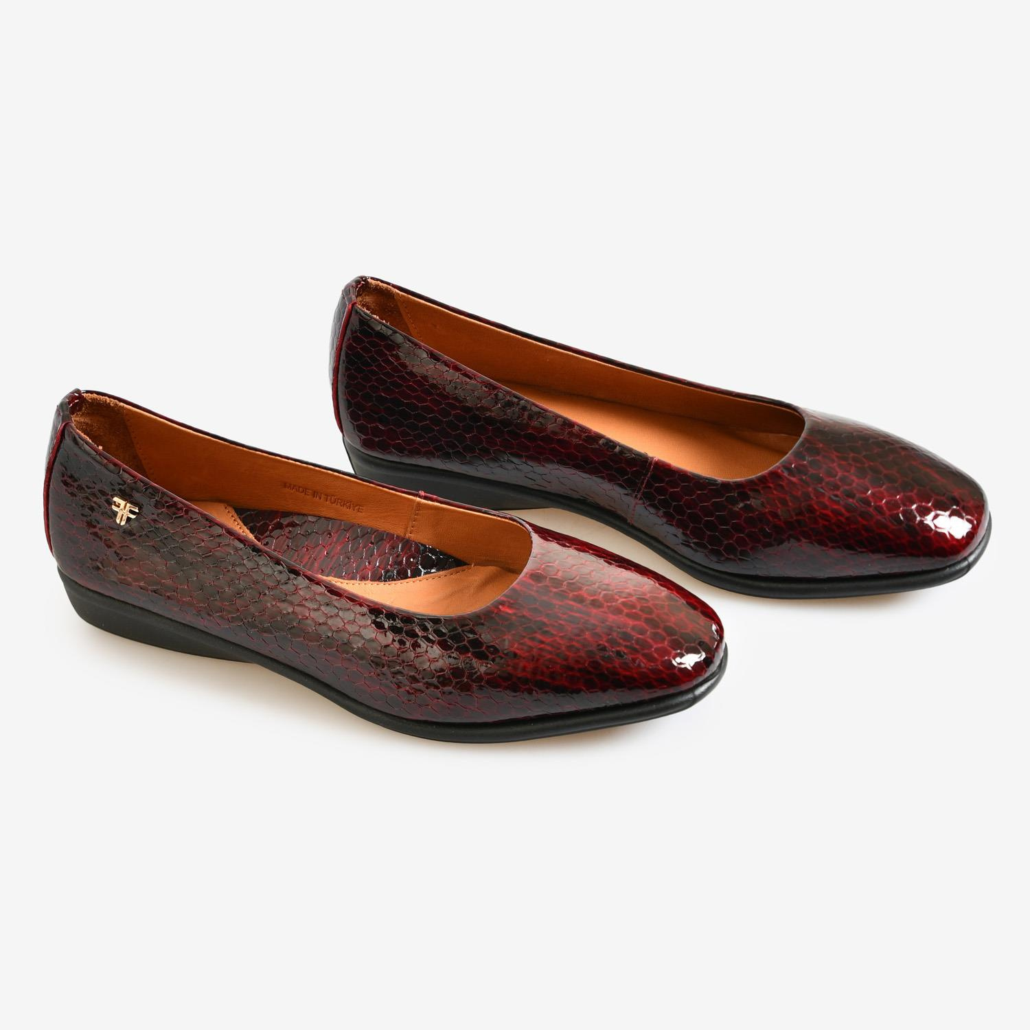 Bordo Yılan Baskı Rugan Kadın Babet