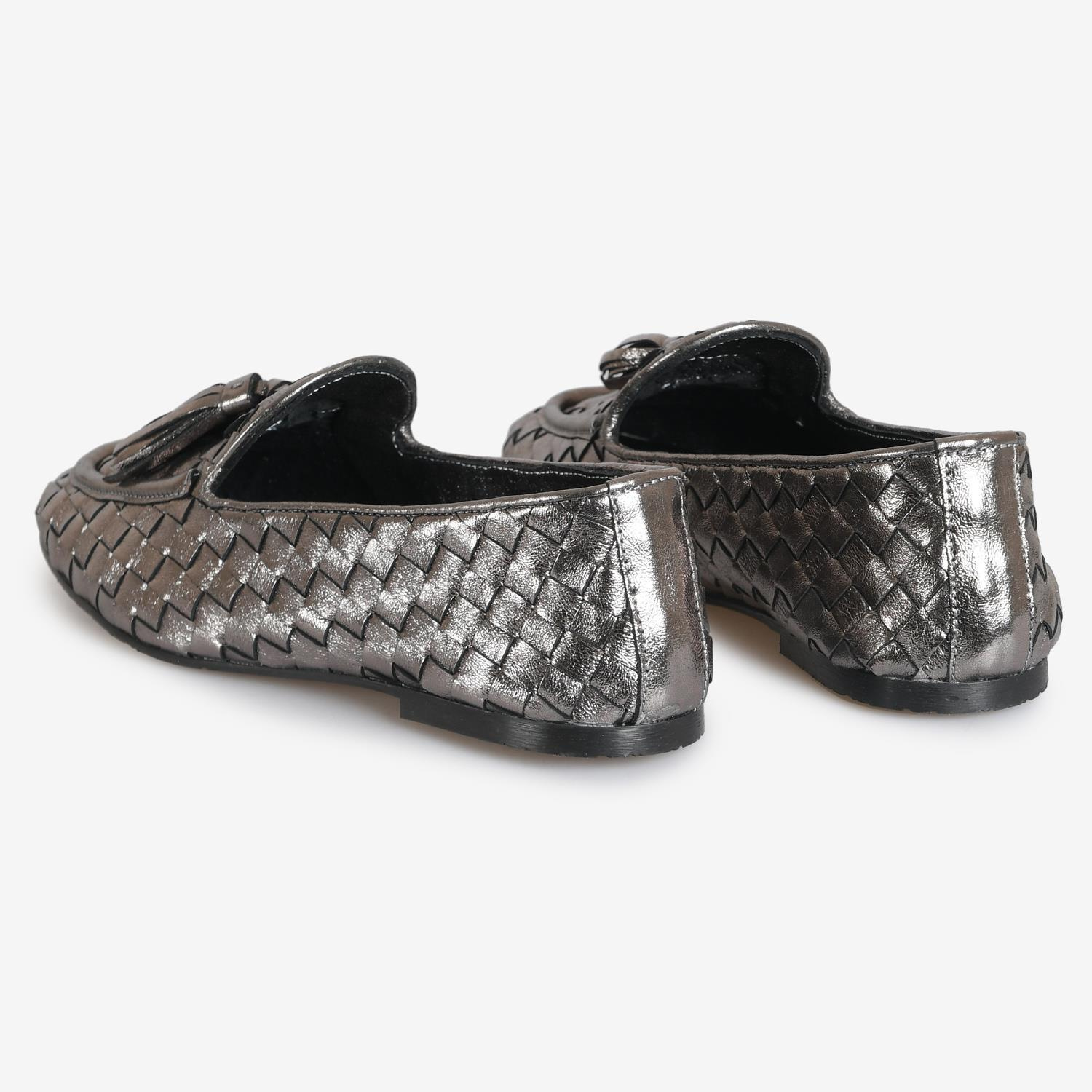 Çelik Renk Örgü Deri Kadın Loafer
