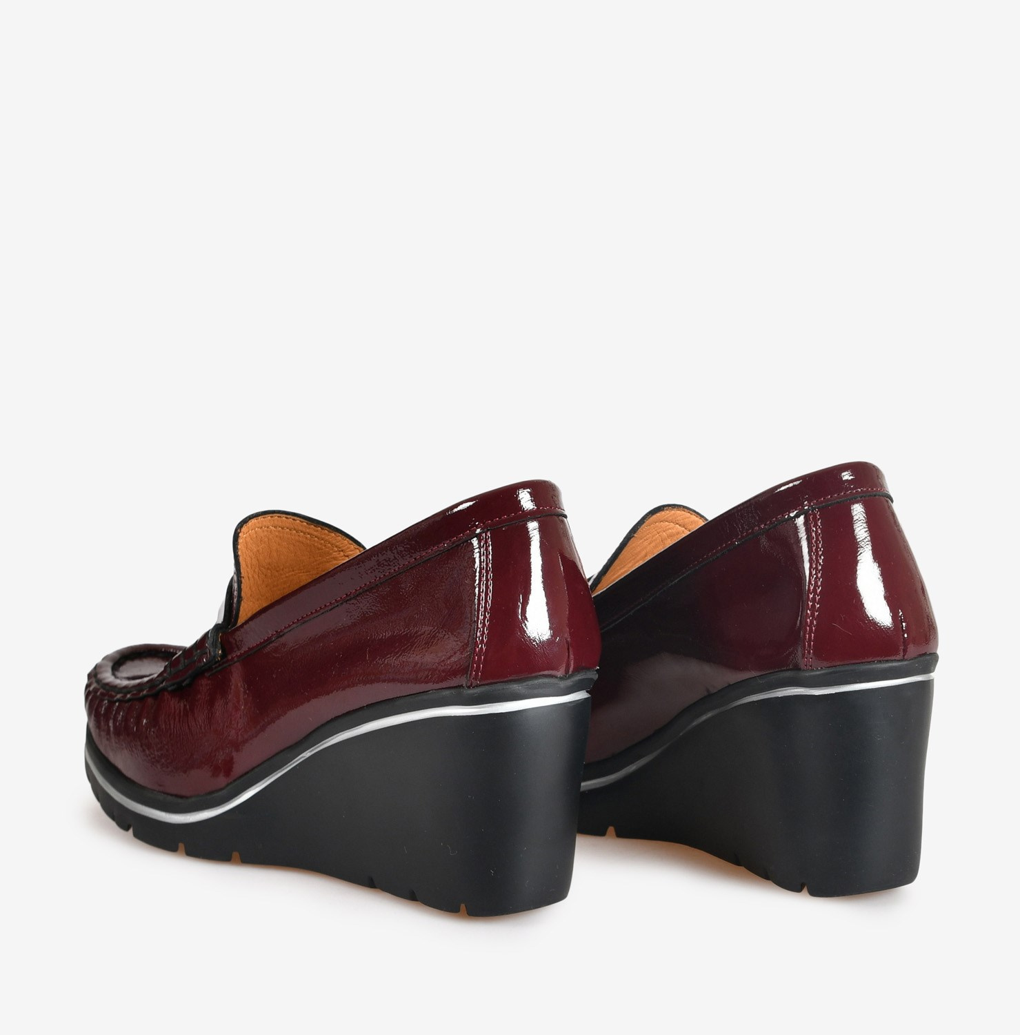 Flower Bordo Rugan Dolgu Topuk Kadın Loafer