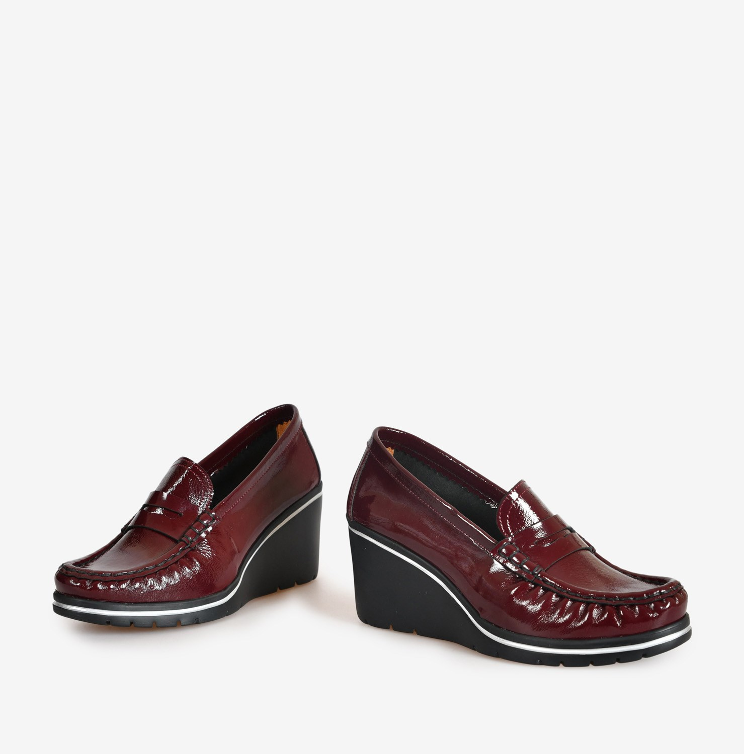 Flower Bordo Rugan Dolgu Topuk Kadın Loafer