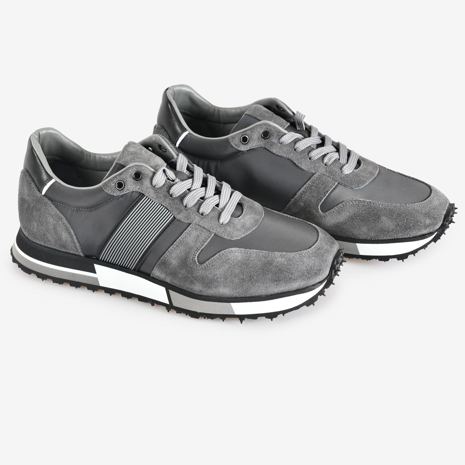 Gri Süet Bağcıklı Erkek Spor Ayakkabı