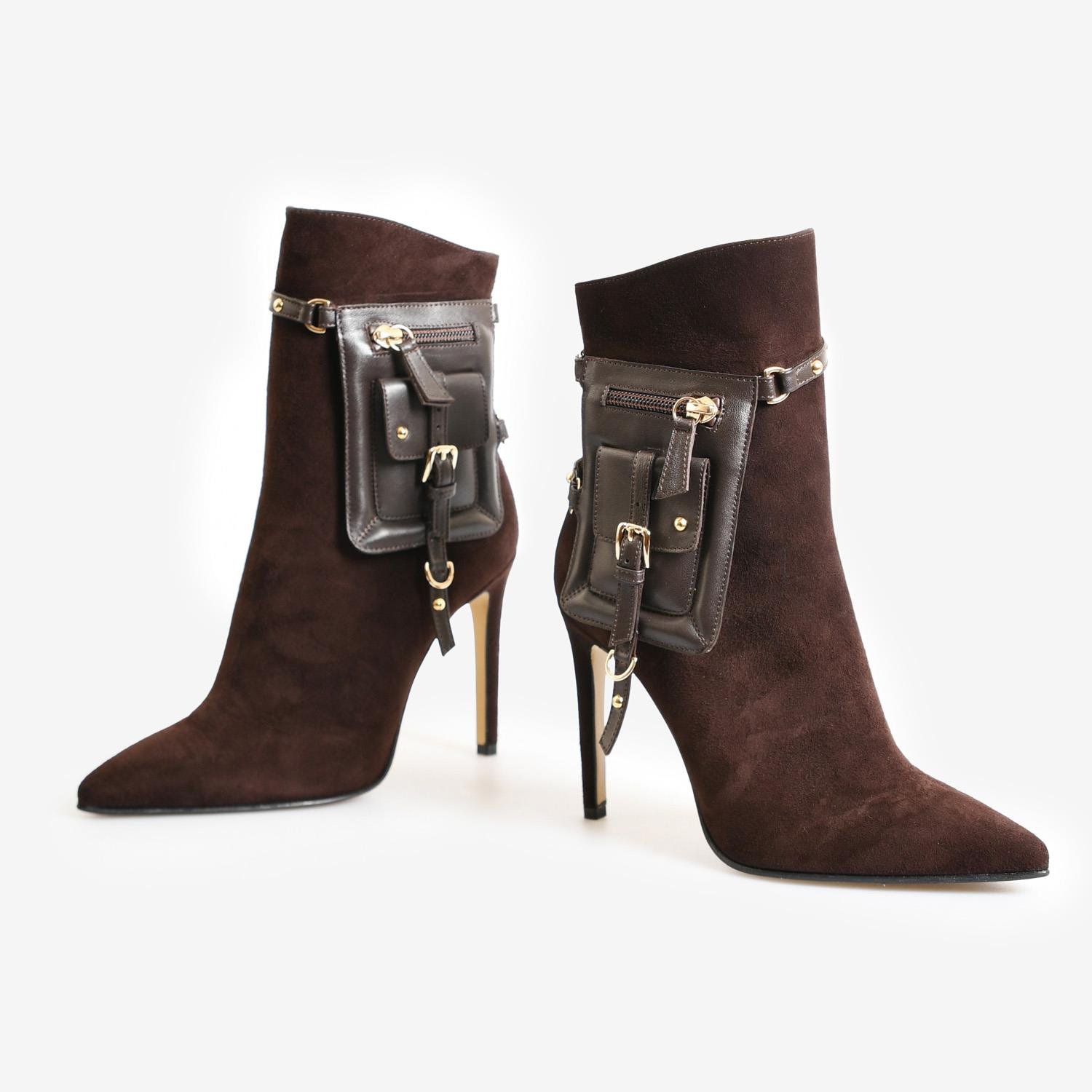 Kahve Çanta Detaylı Süet Kadın Topuklu Bot