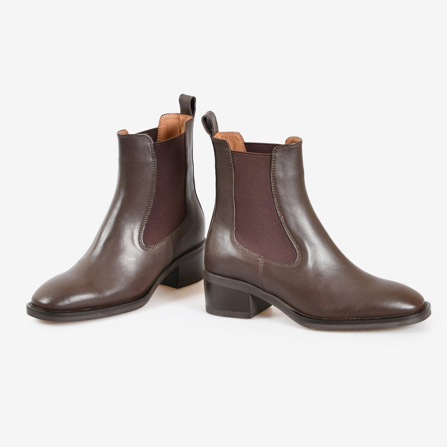 Kahve Deri Düz Kadın Abiye Bot