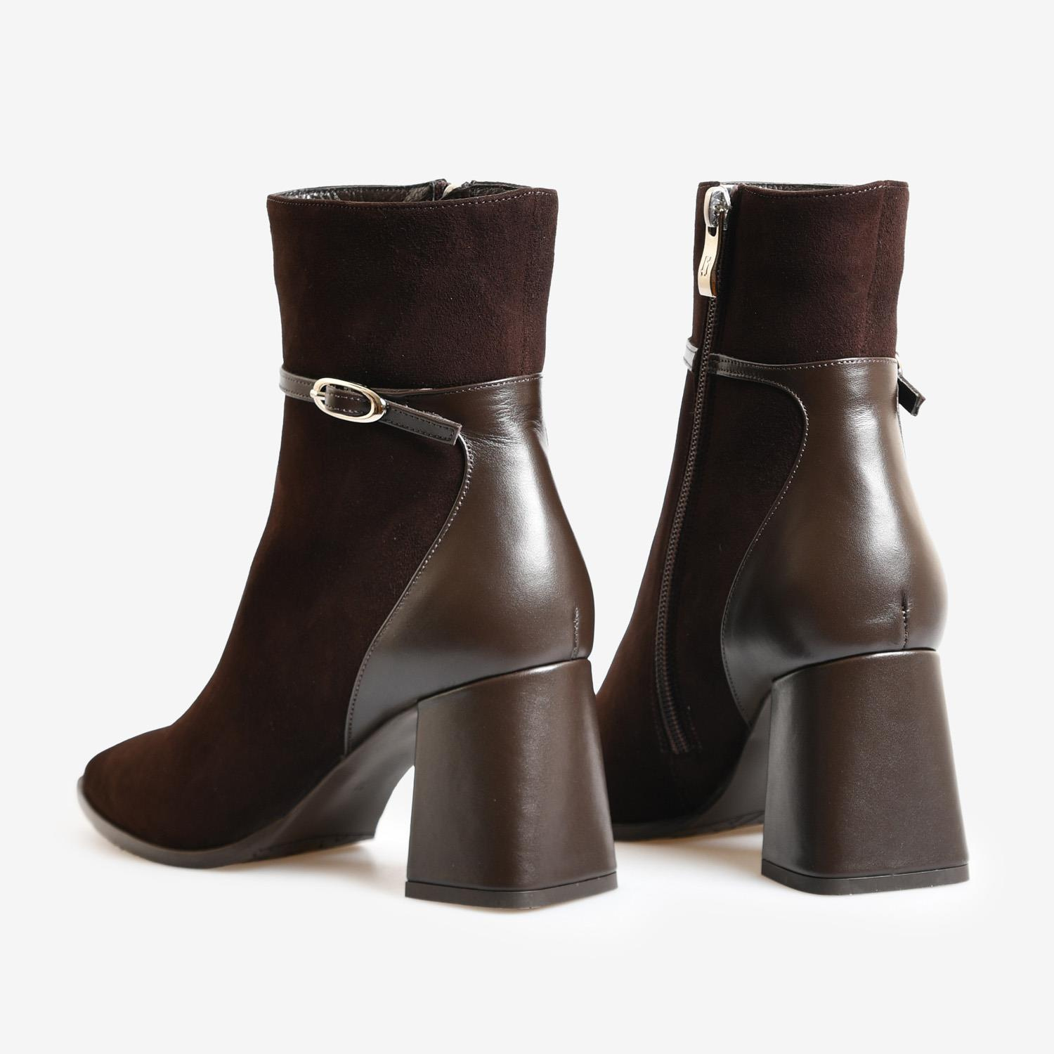 Kahve Deri Kadın Abiye Bot